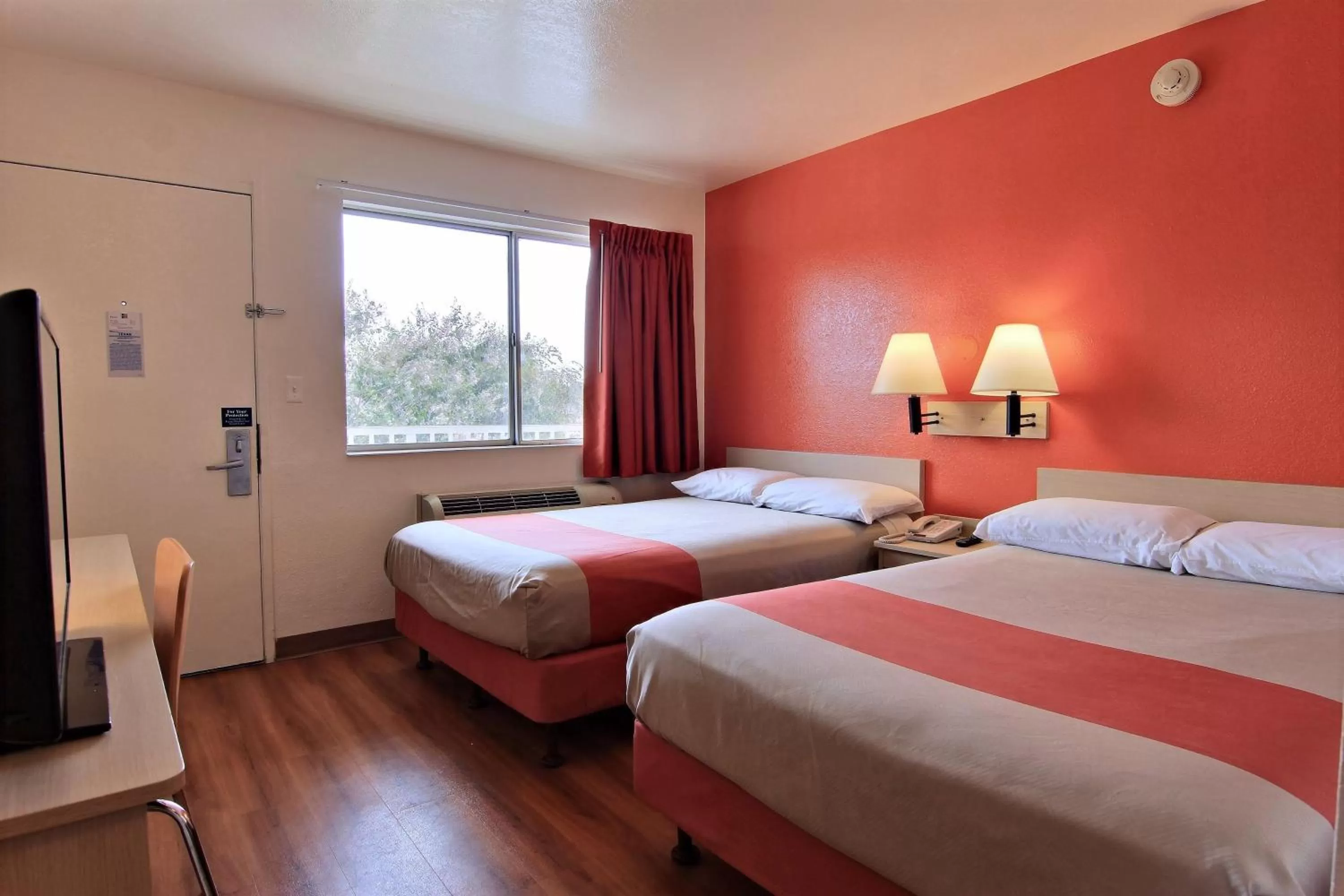 Bedroom, Bed in Motel 6-Corpus Christi, TX - Northwest