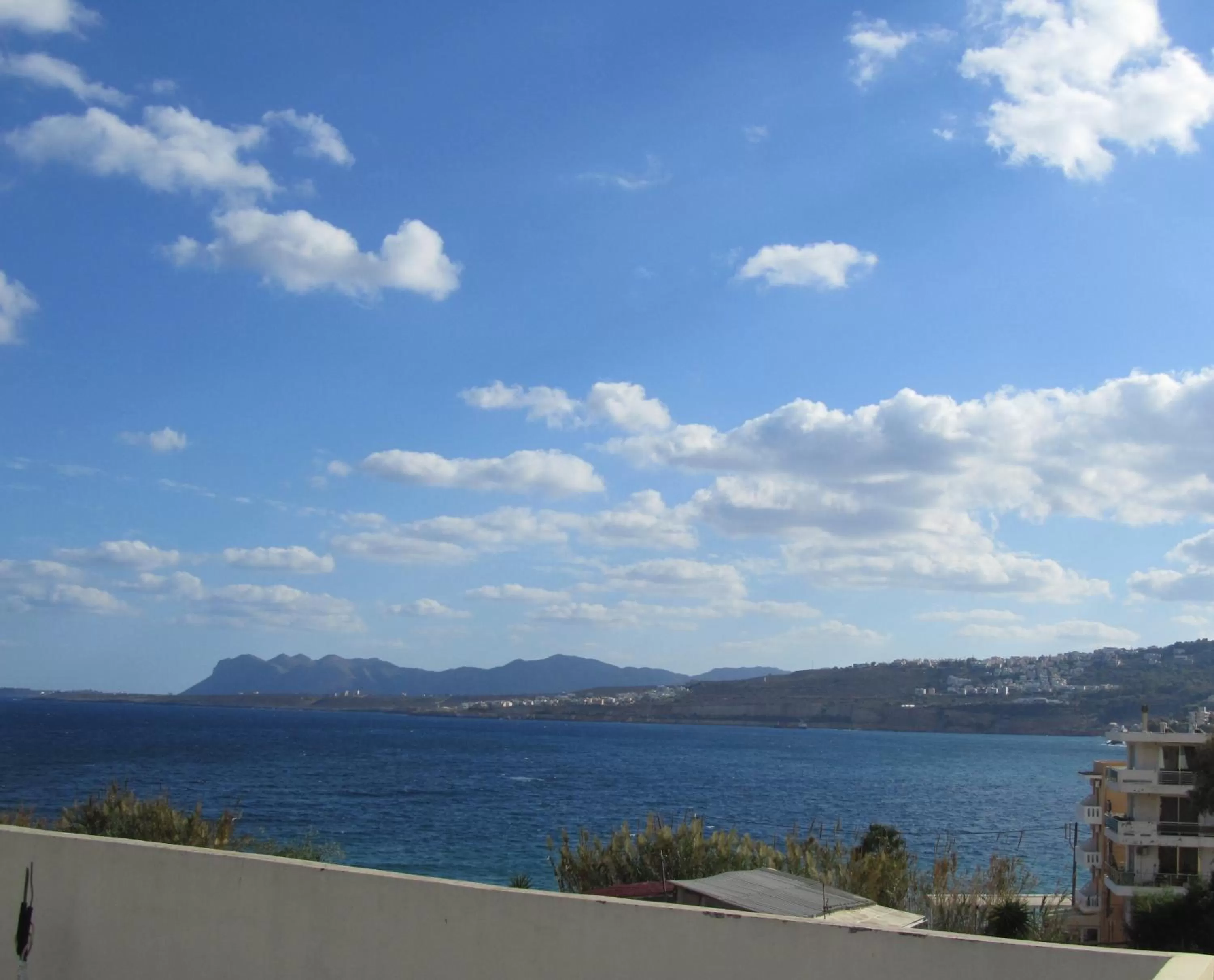 Sea view in Poco Loco Bed & Breakfast