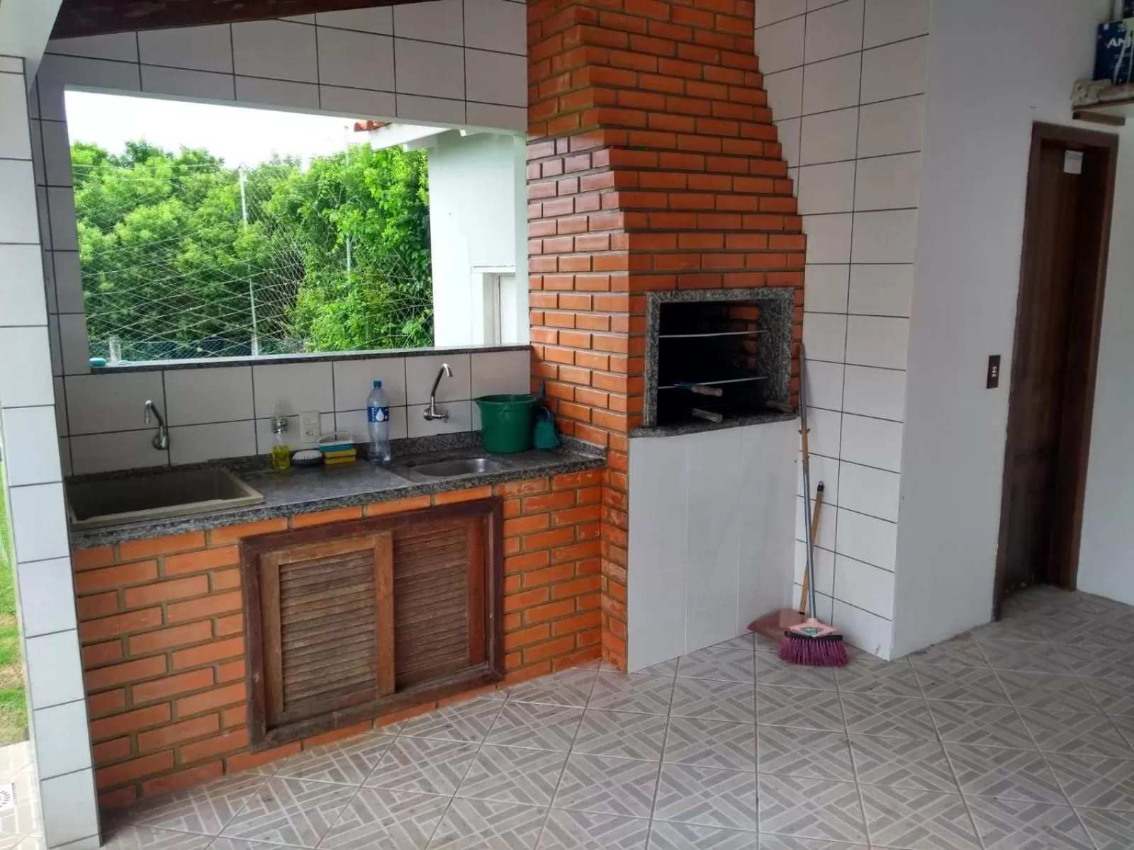 BBQ facilities in Casa da Marilú