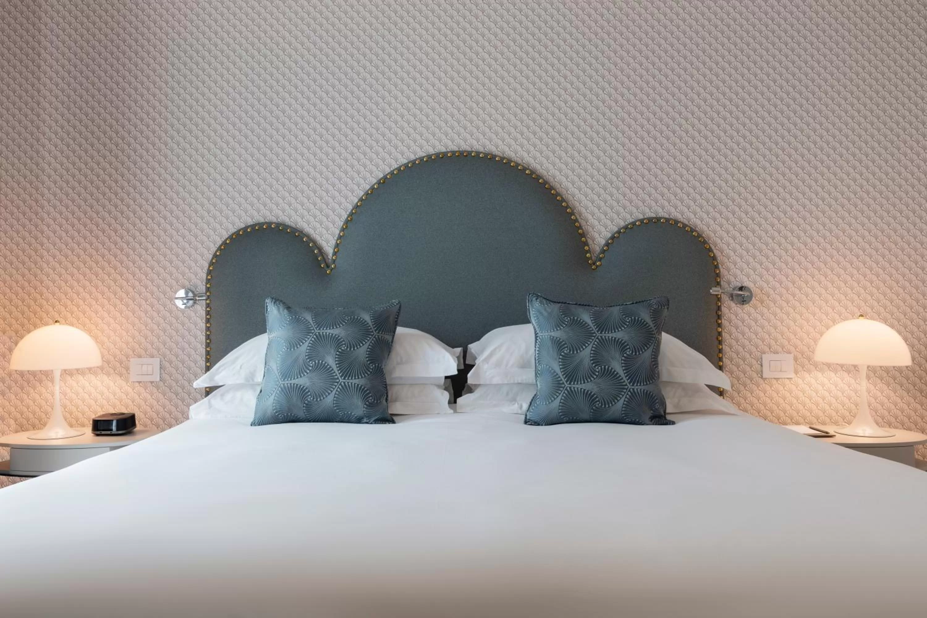 Bed in The Phoenicia Malta - The Leading Hotels of the World