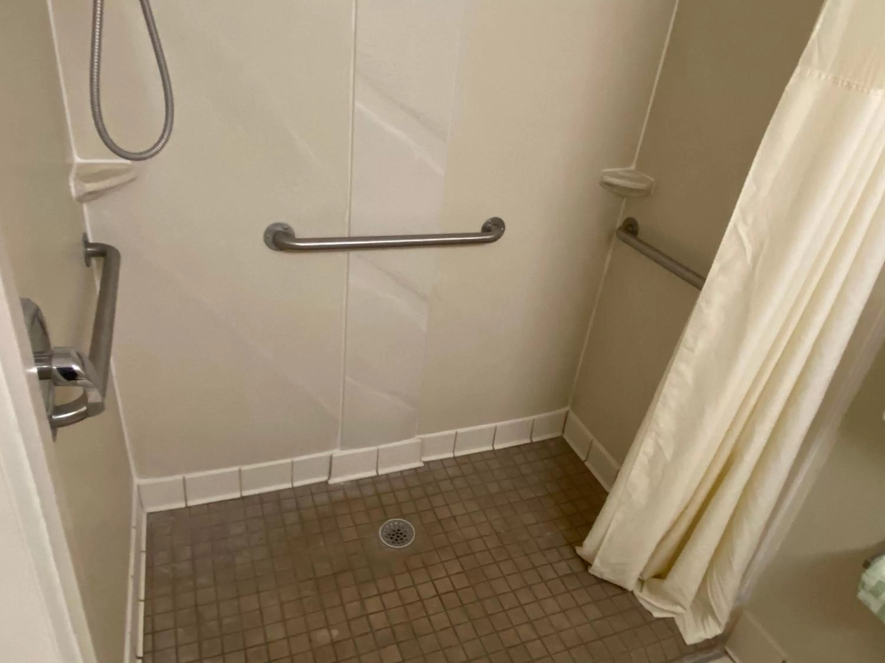 Shower in Clarion Inn Harpers Ferry-Charles Town