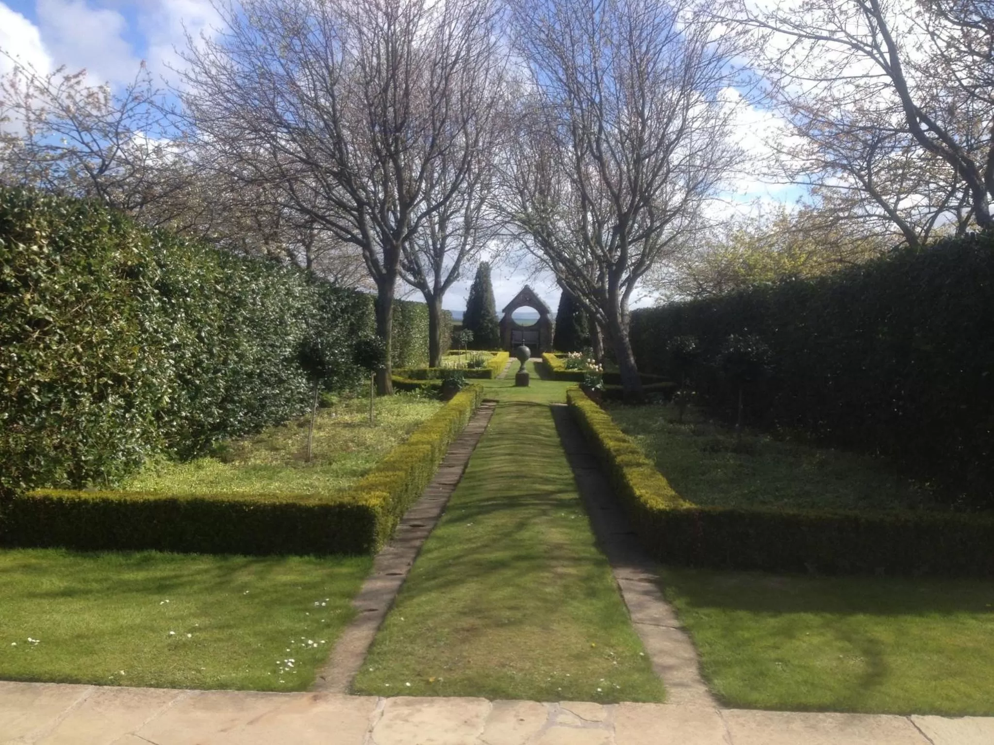 Garden in Greywalls Hotel & Chez Roux