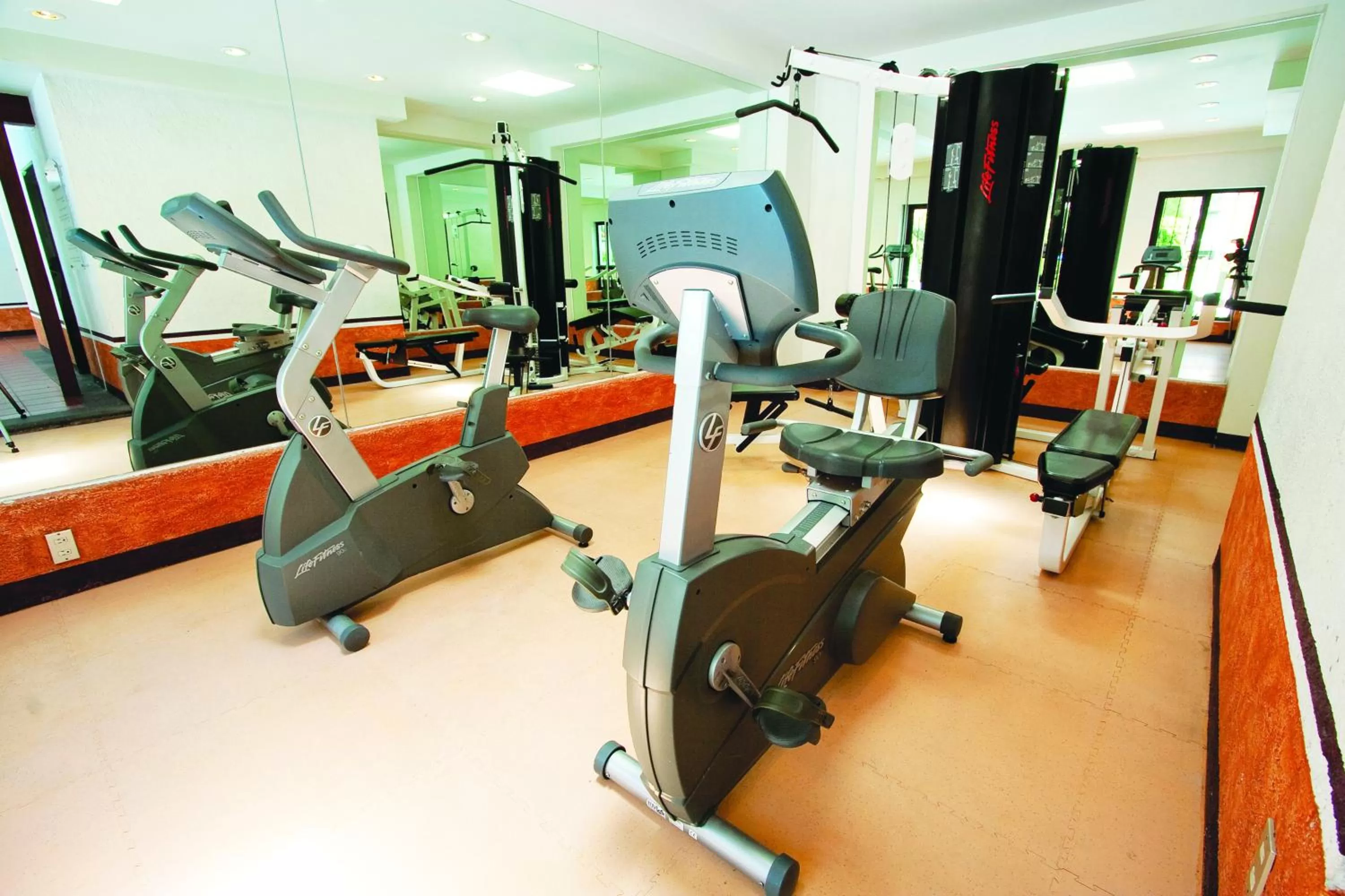 Fitness centre/facilities in Hotel Flamingo Inn