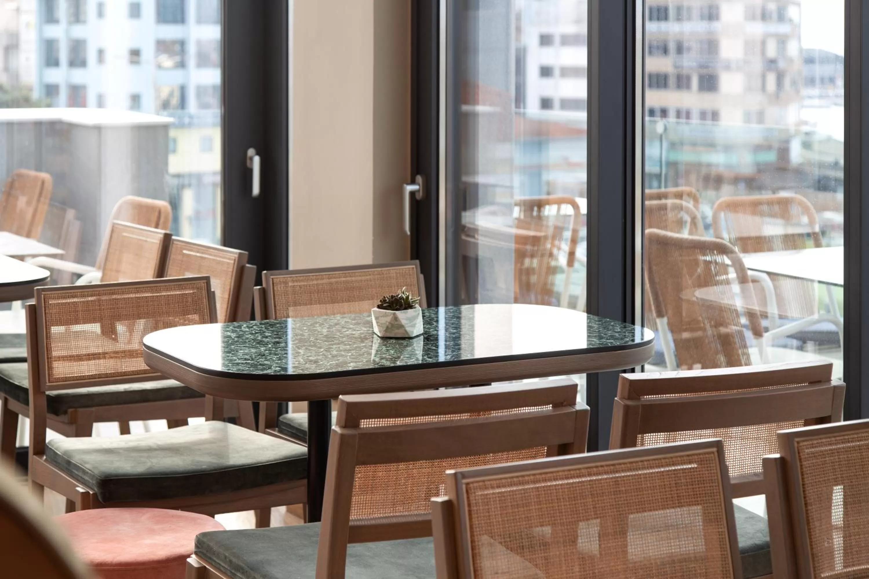 Restaurant/places to eat in 1910 Lifestyle Hotel