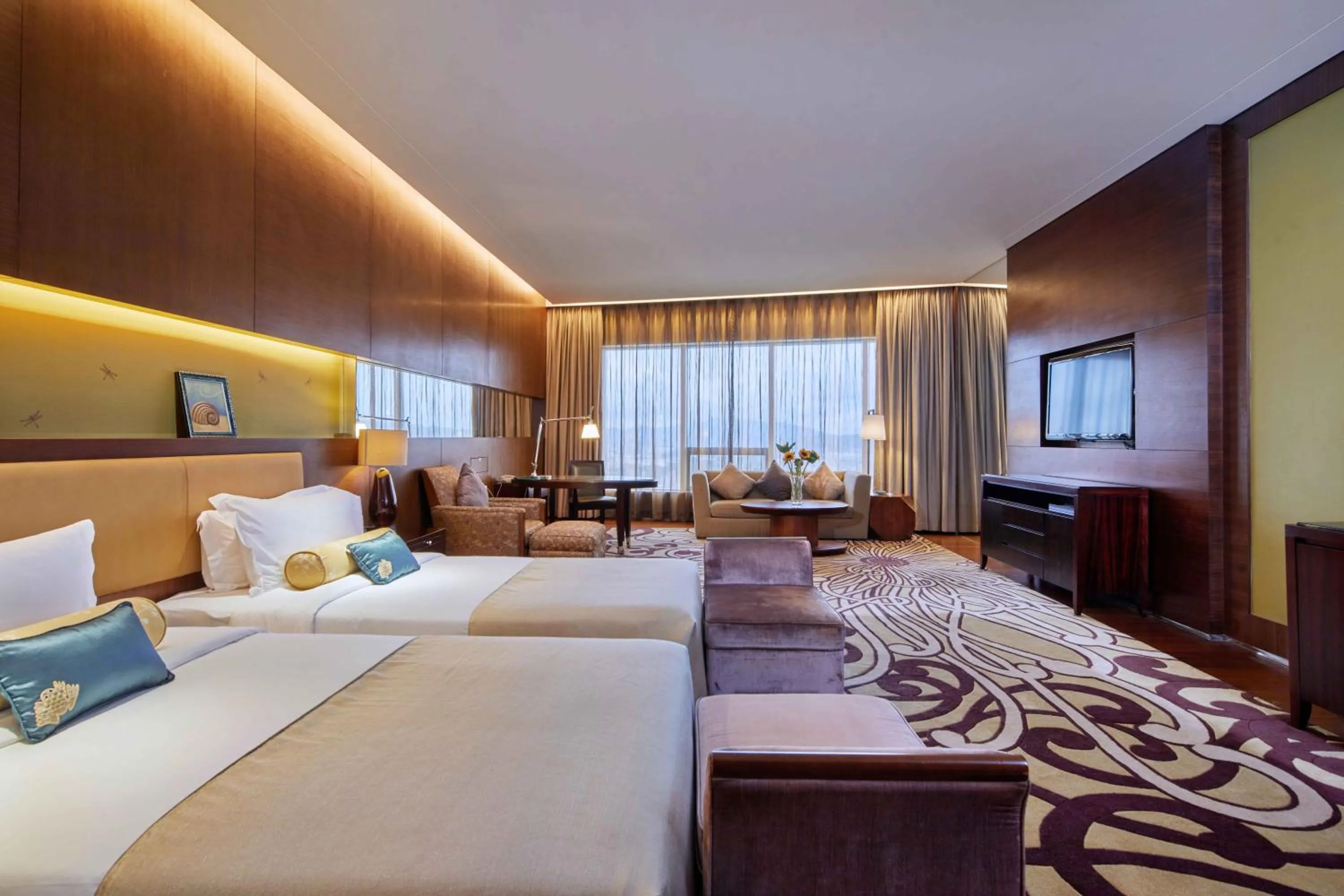 Bedroom, Bed in HJ International Hotel