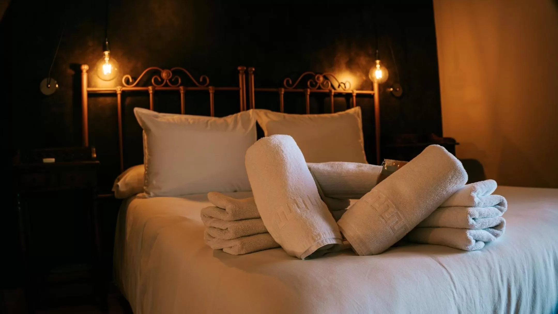 Bed in Hospedería Ballesteros