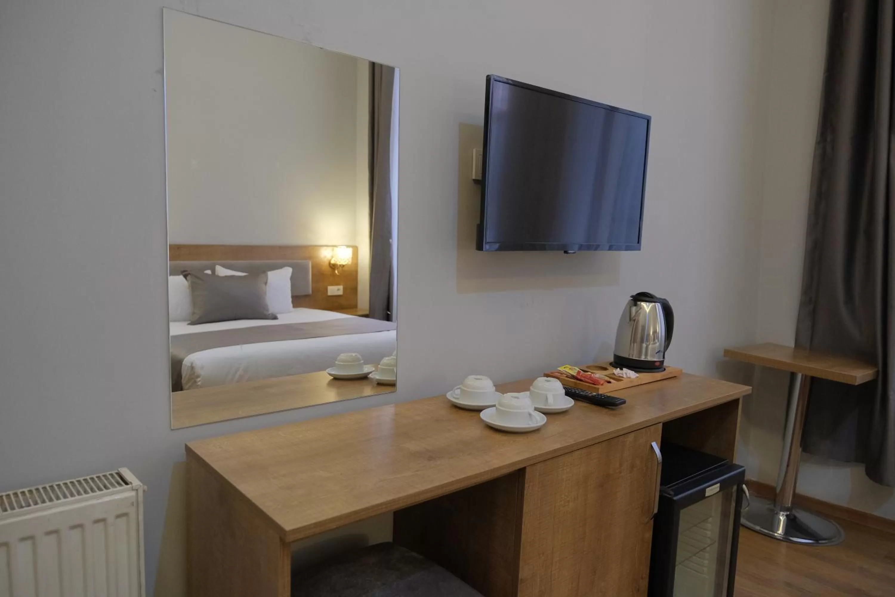 TV and multimedia, Bed in Adamantides Hotel