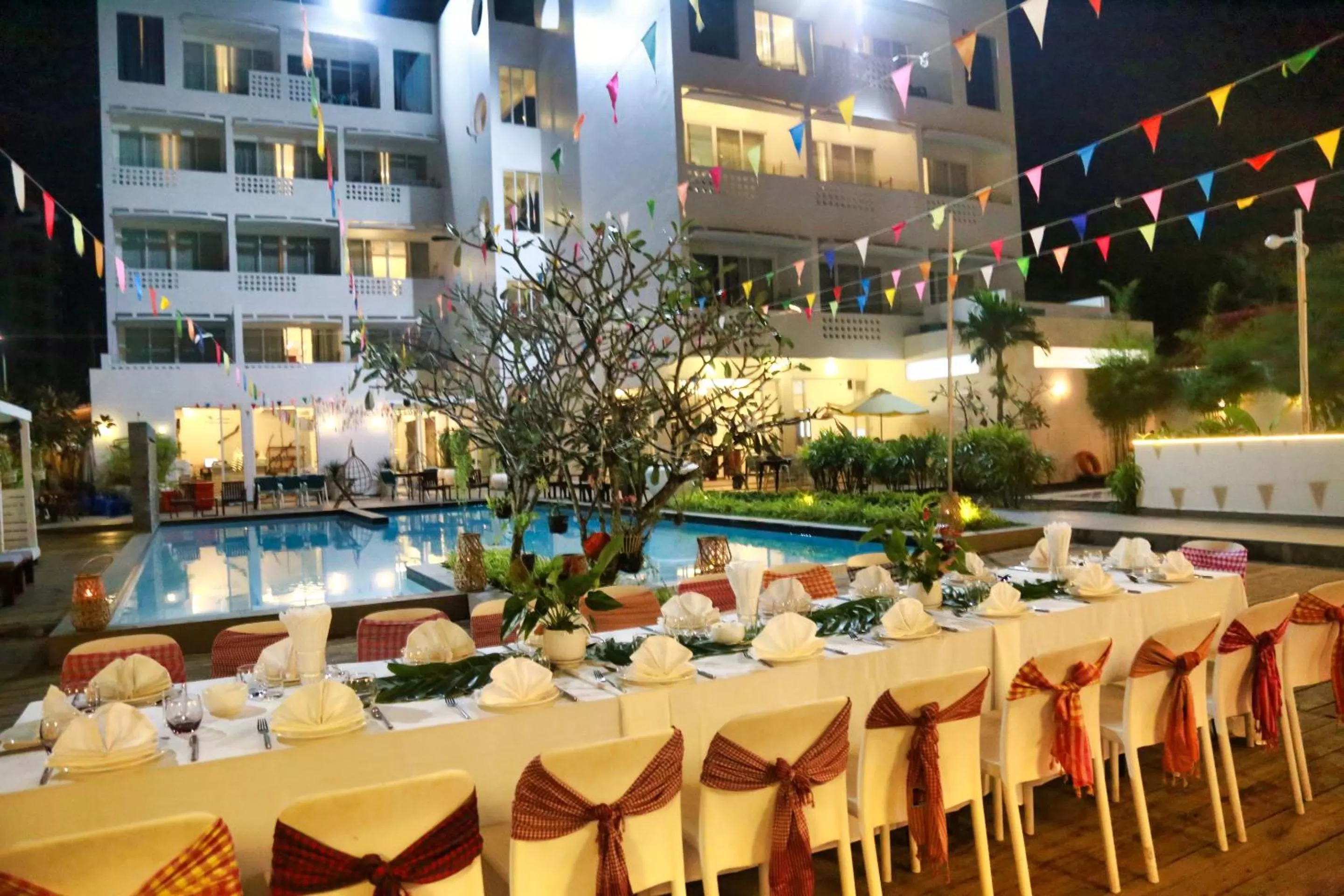 Evening entertainment in Naiya Sea Resort