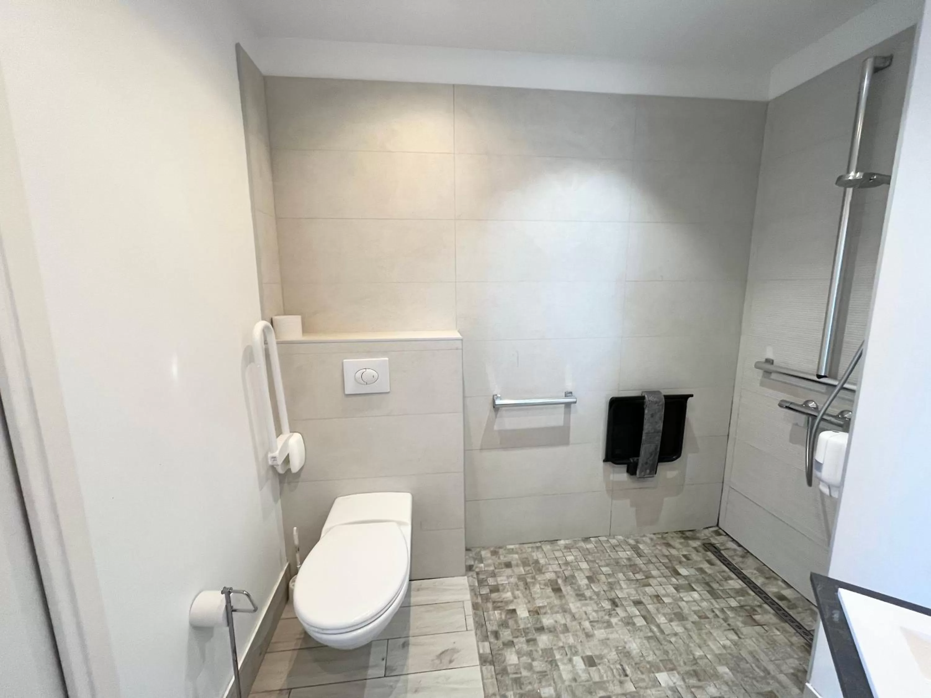 Shower in Brasilia Hôtel