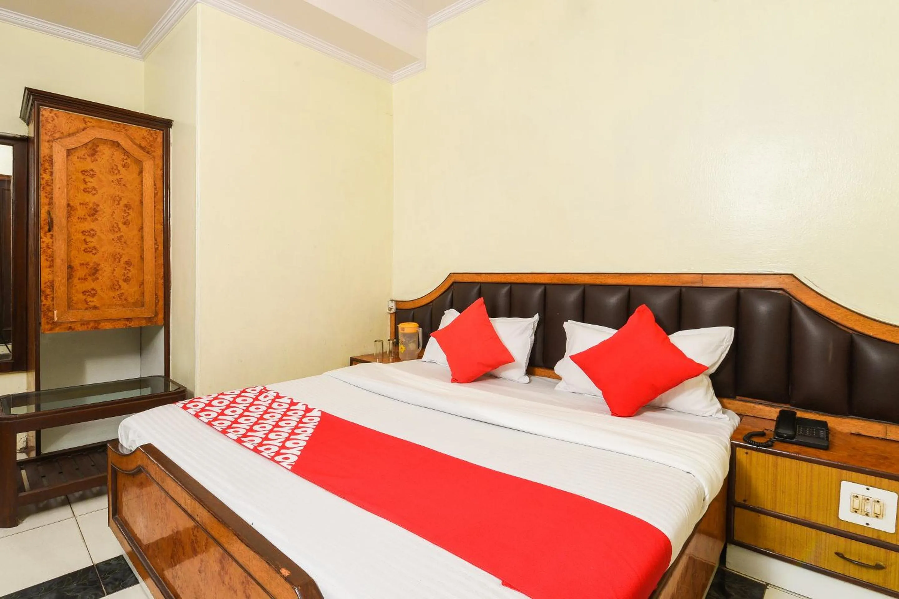 Bedroom in Hotel O City Palace