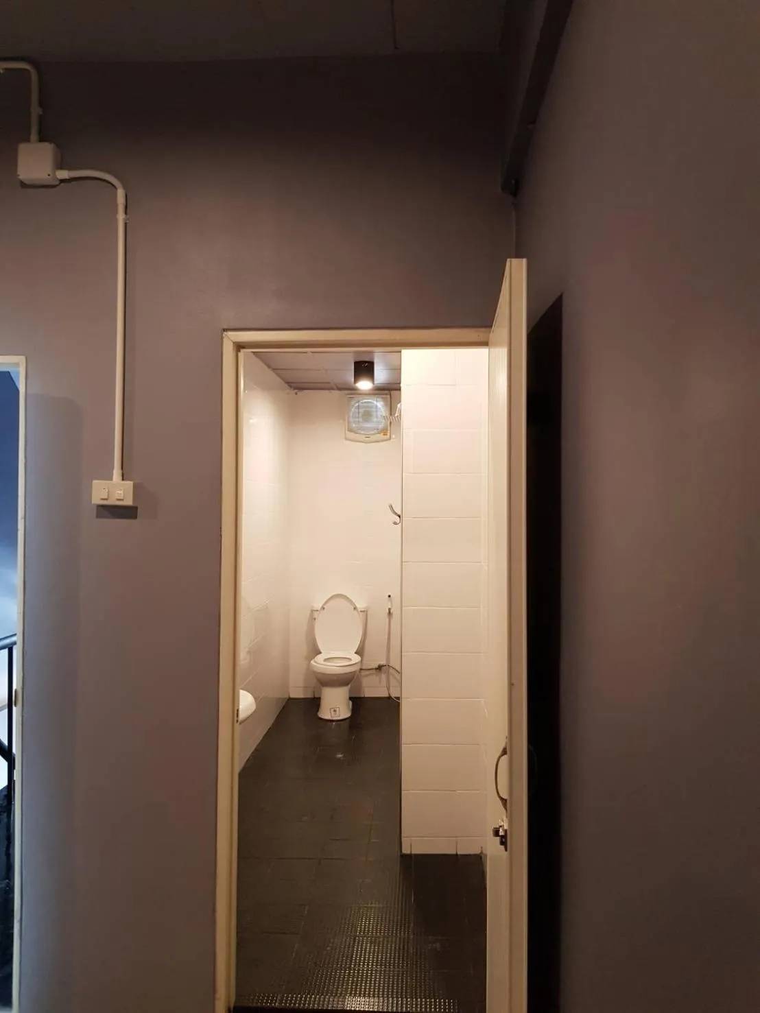 Toilet, Bathroom in SleepCats Hostel