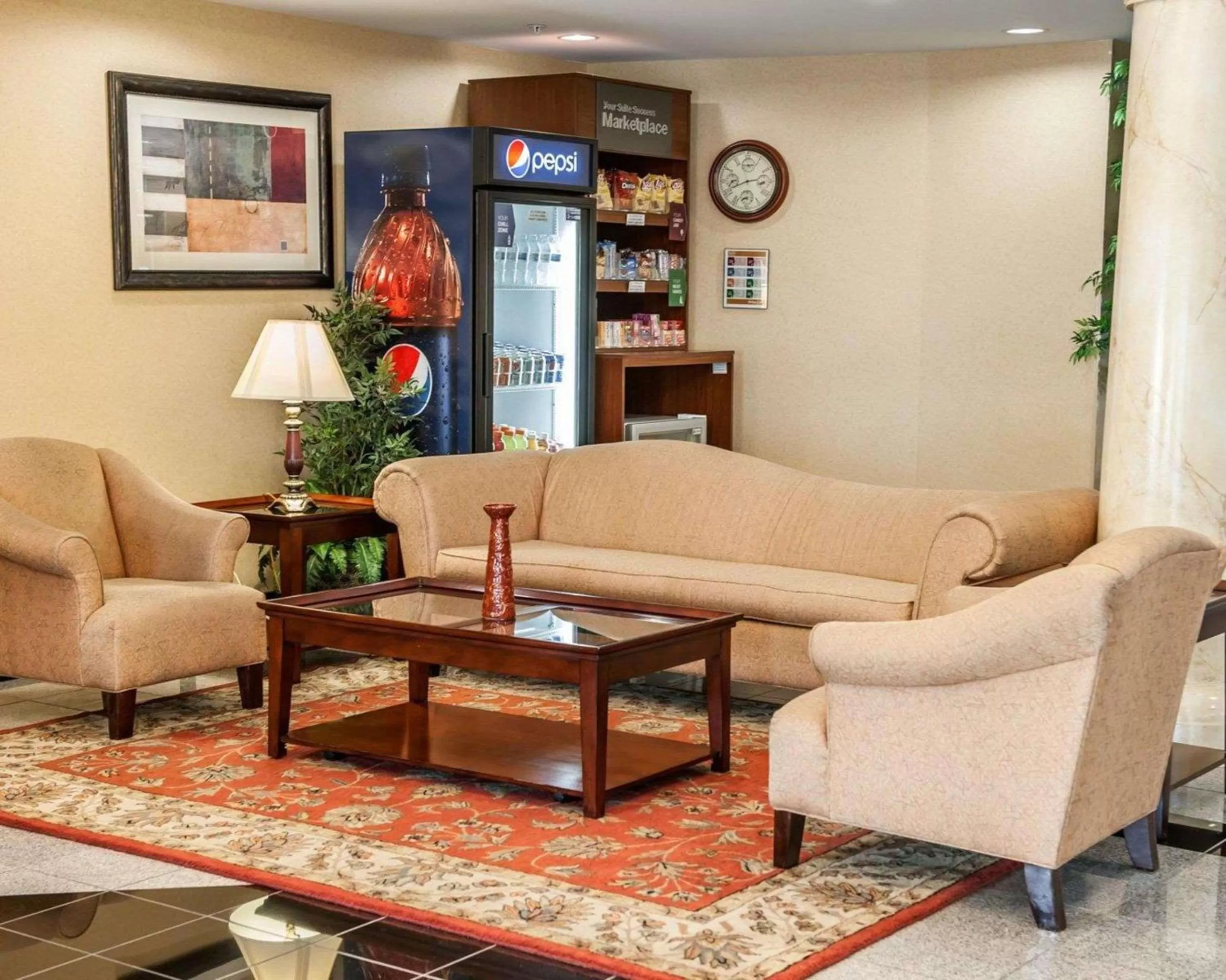 Lobby or reception in Comfort Suites near Indianapolis Airport