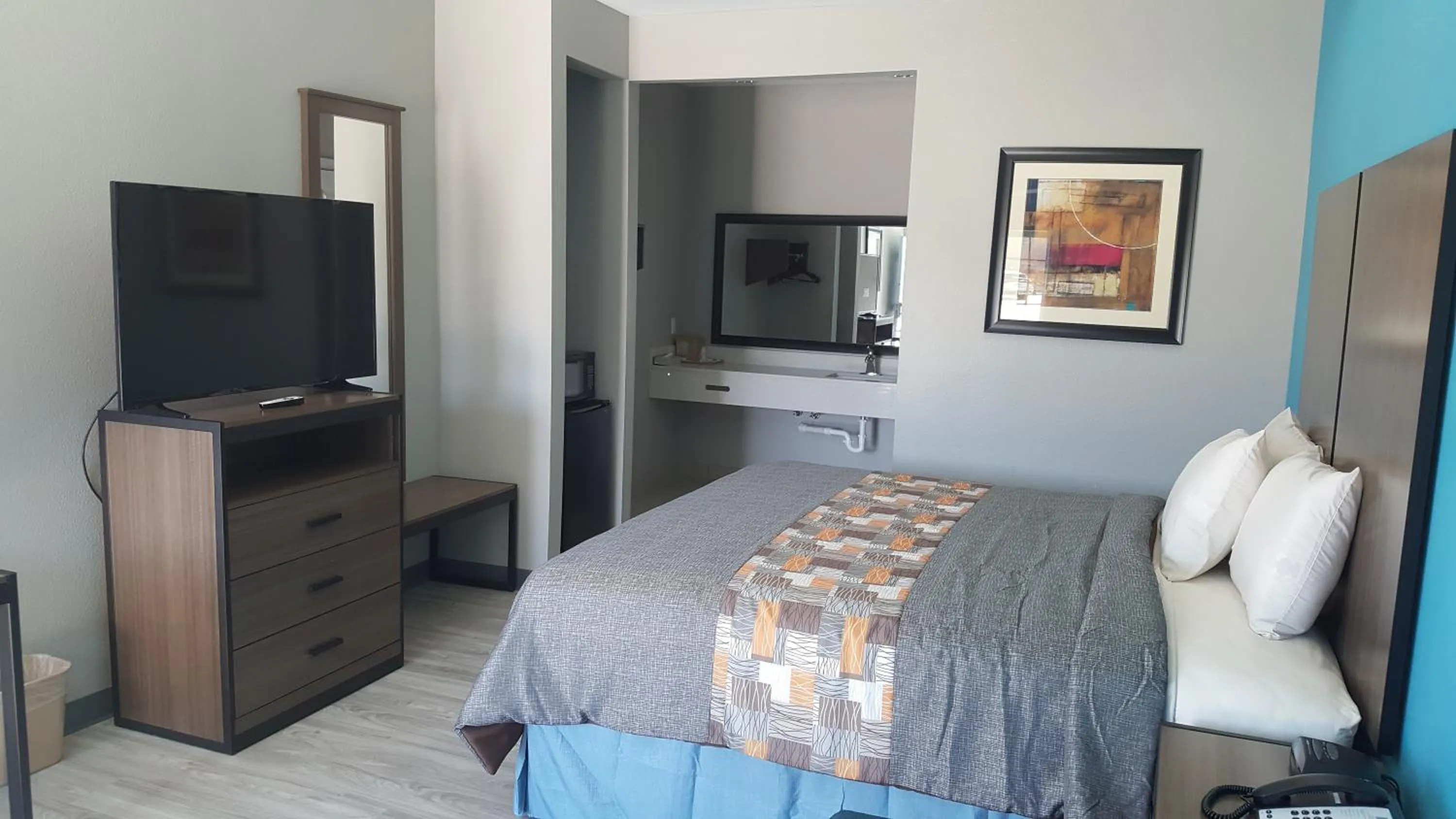 Bed in Haven Inn & Suites willowbrook