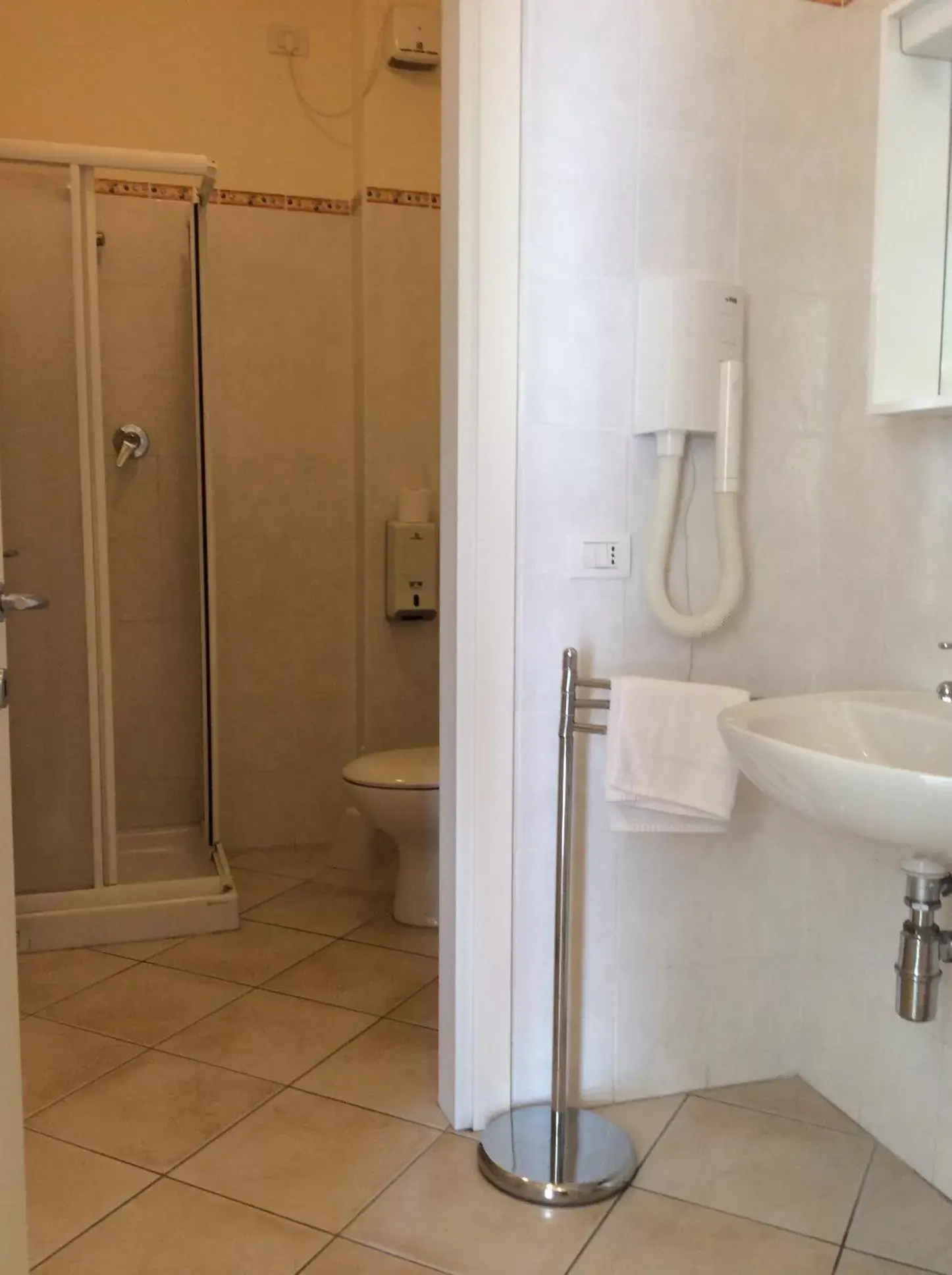 Basic Triple Room in Rosa Dei Venti Basic Triple Room in Rosa Dei Venti