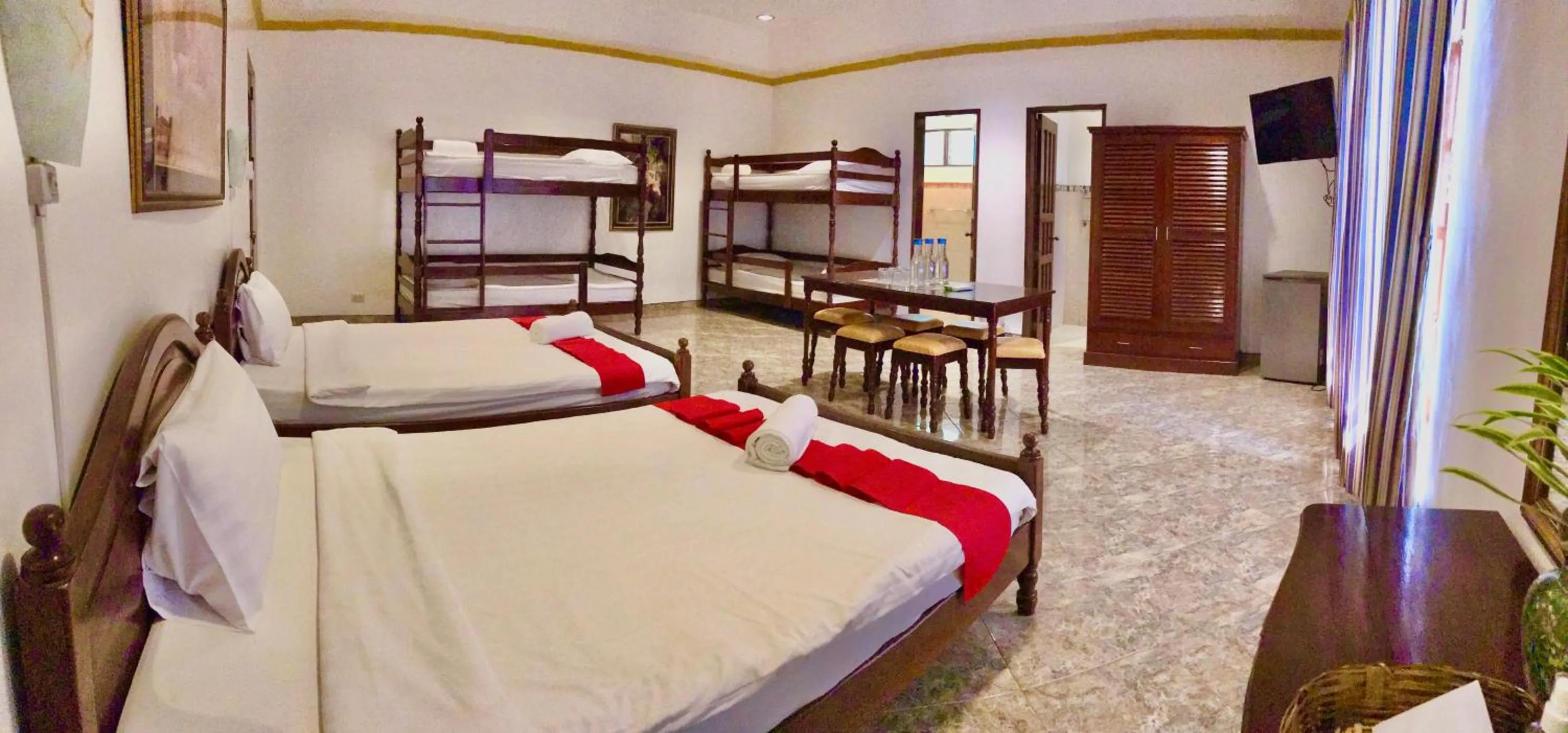 Photo of the whole room, Bed in Dolce Vita Hotel