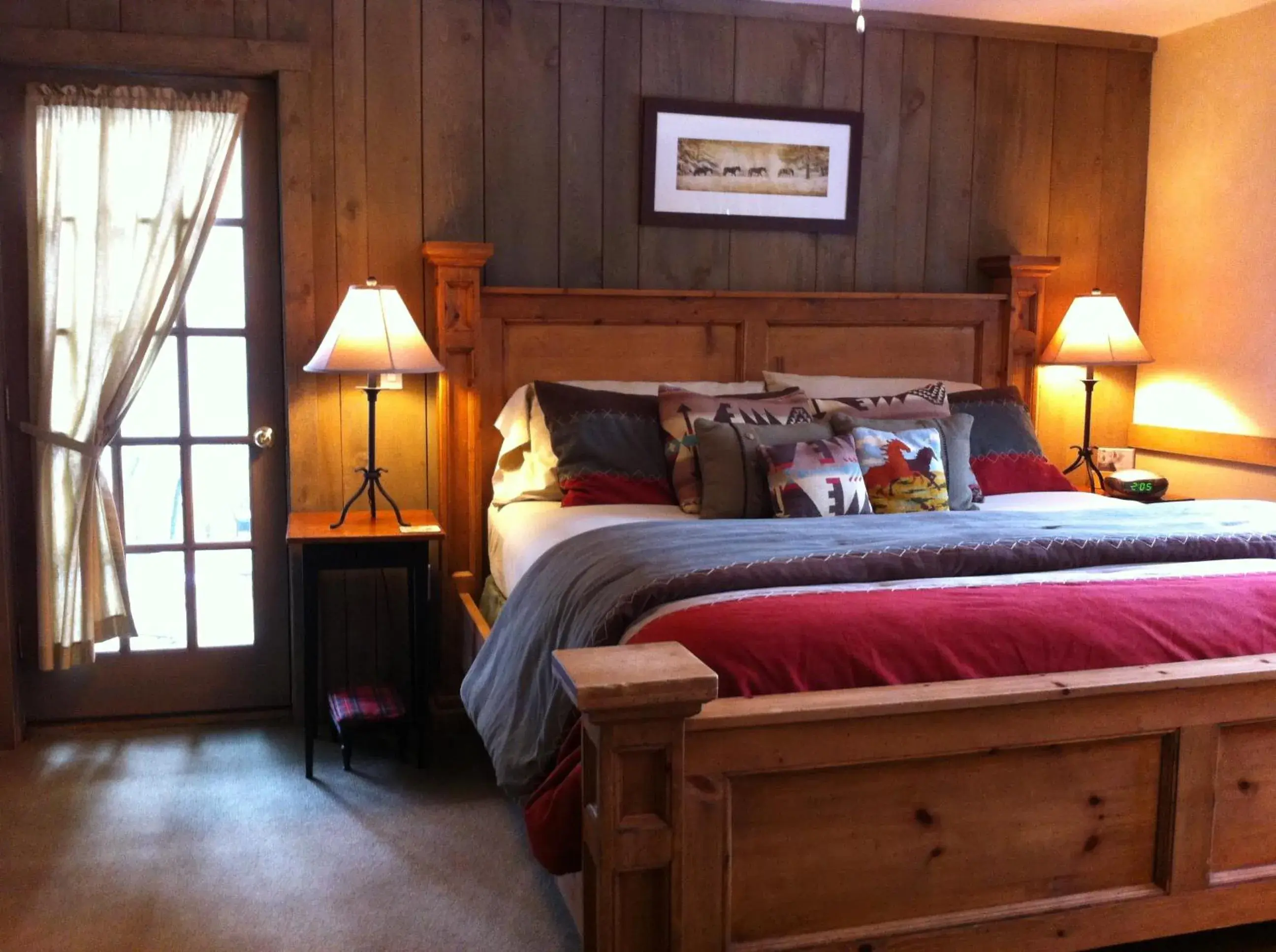 Junior Suite with Mountain View in Deerhill Inn Junior Suite with Mountain View in Deerhill Inn