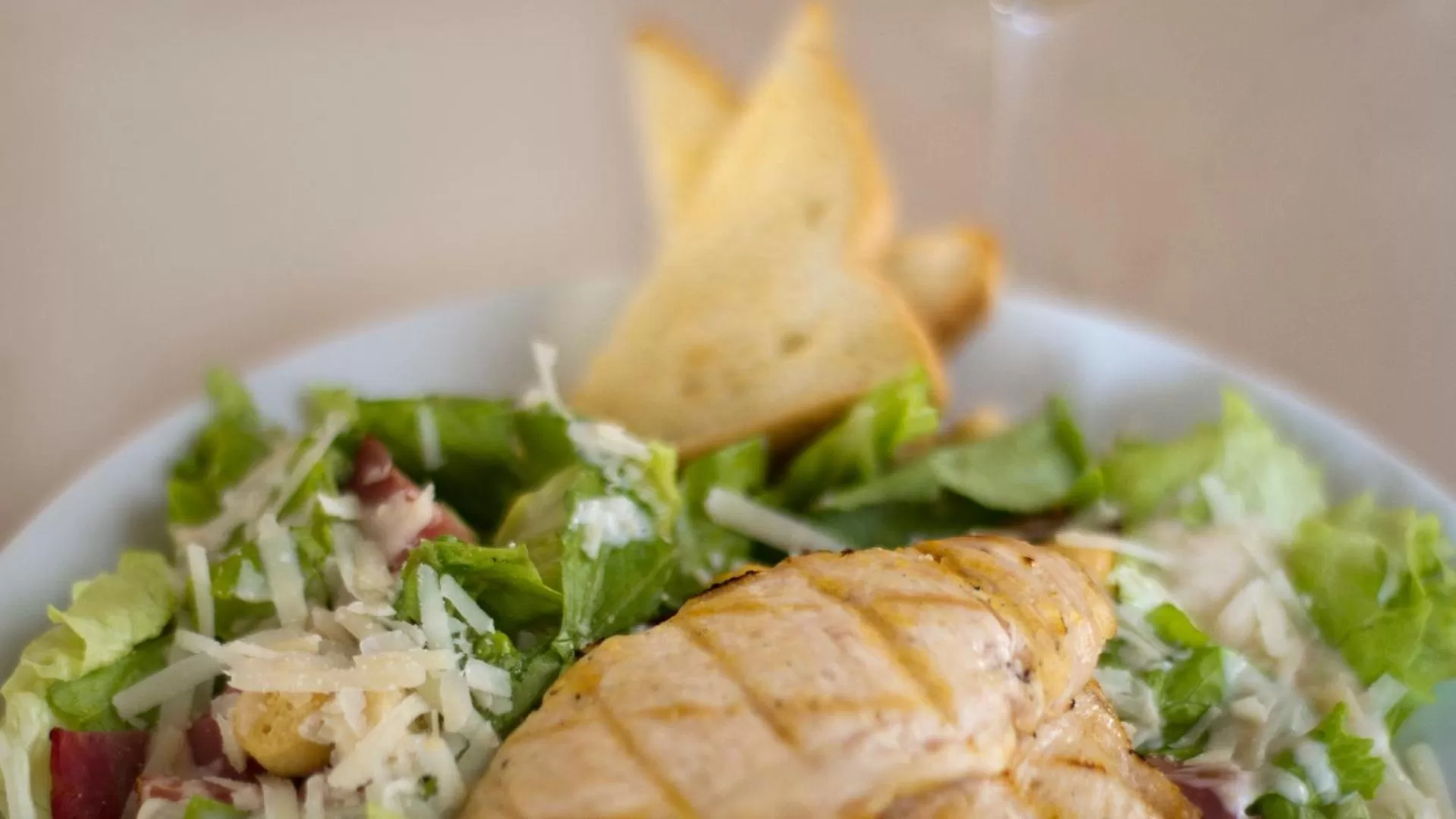 Restaurant/places to eat in Consolata Hotel