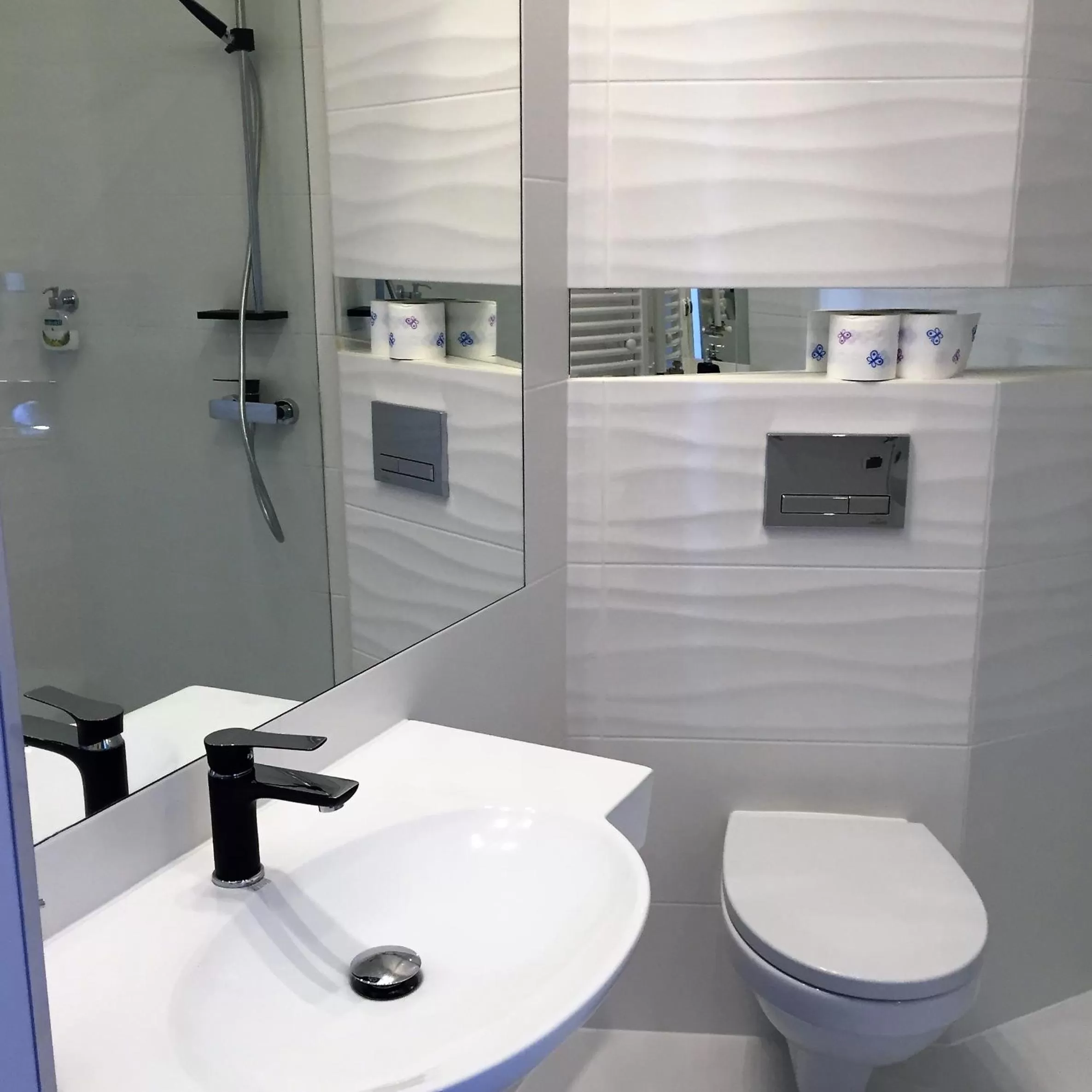 Bathroom in Grand Boutique Hotel - dawny Hotel Kaliski Ratuszowy