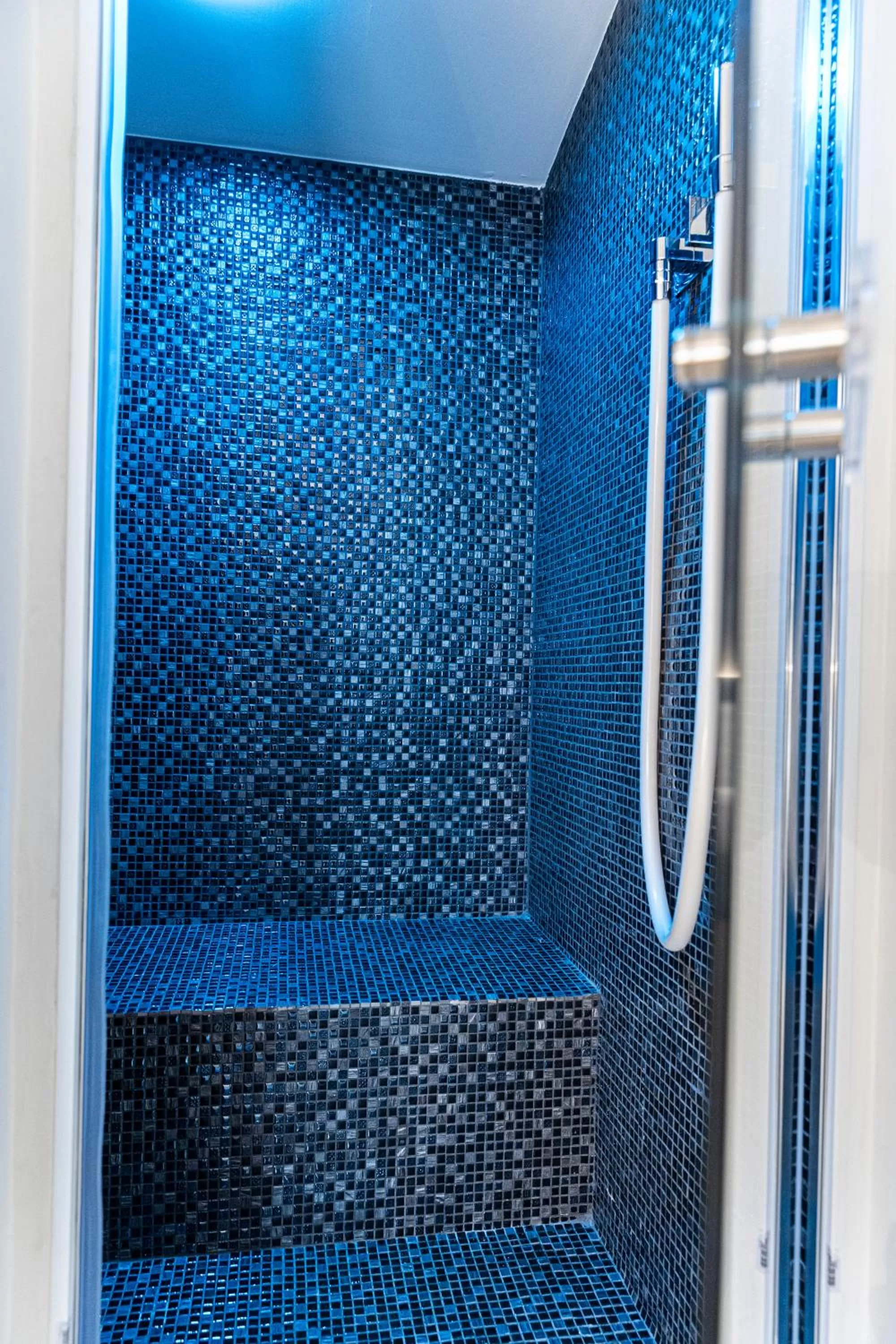 Sauna, Bathroom in Corso 84 Luxury Suites