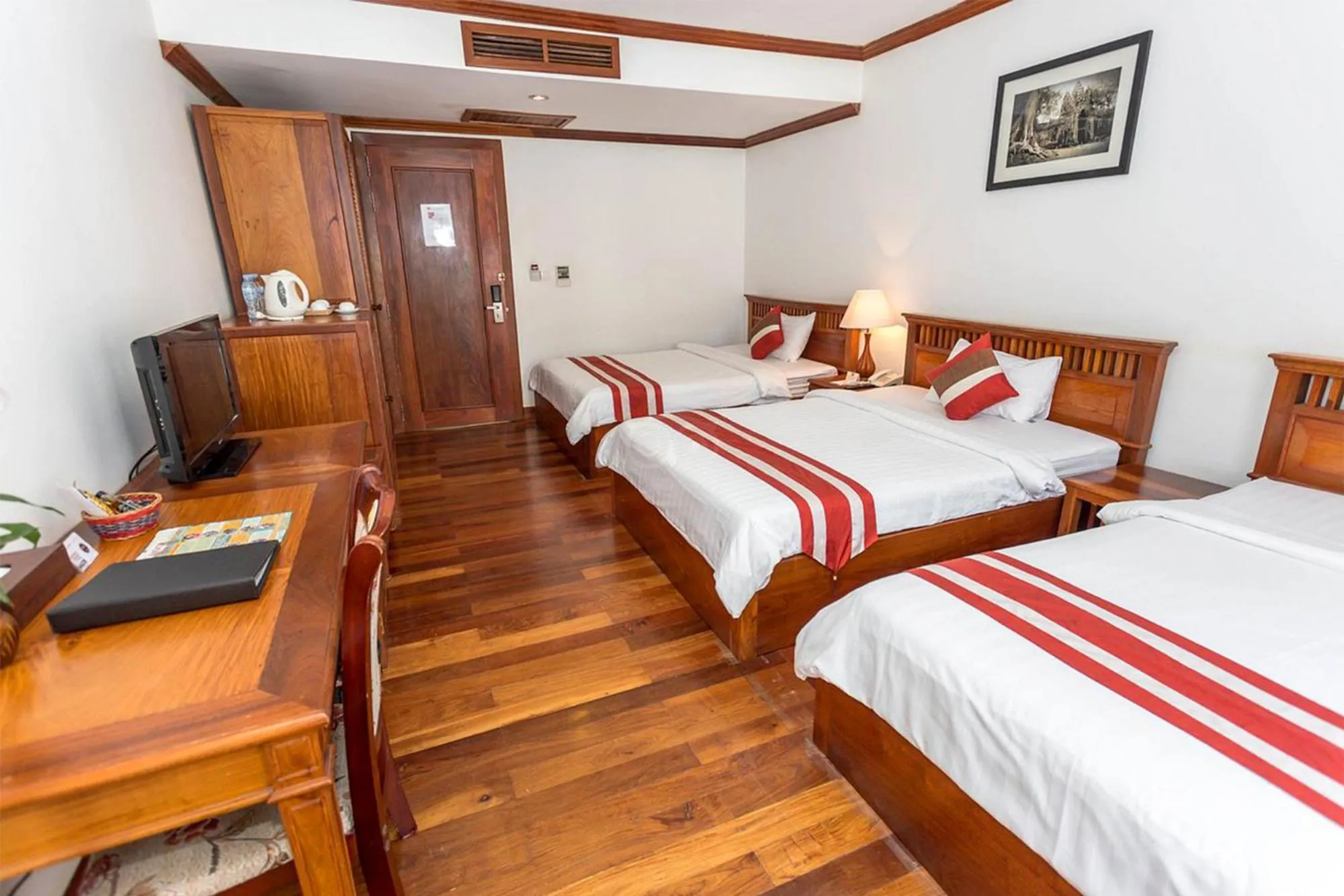 Bed in Cheathata CTA Hotel Siem Reap