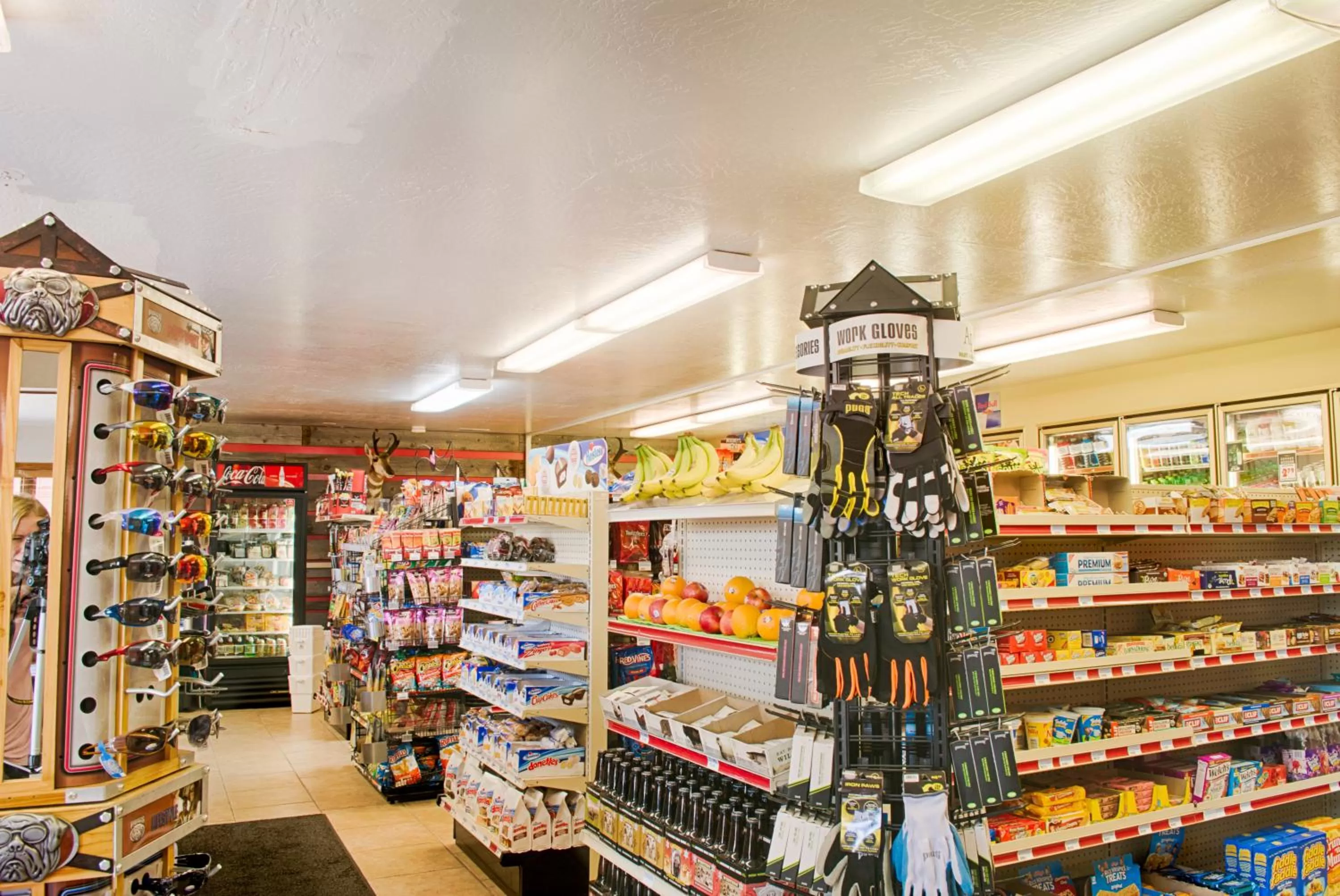 Supermarket/grocery shop in Flat Creek Inn