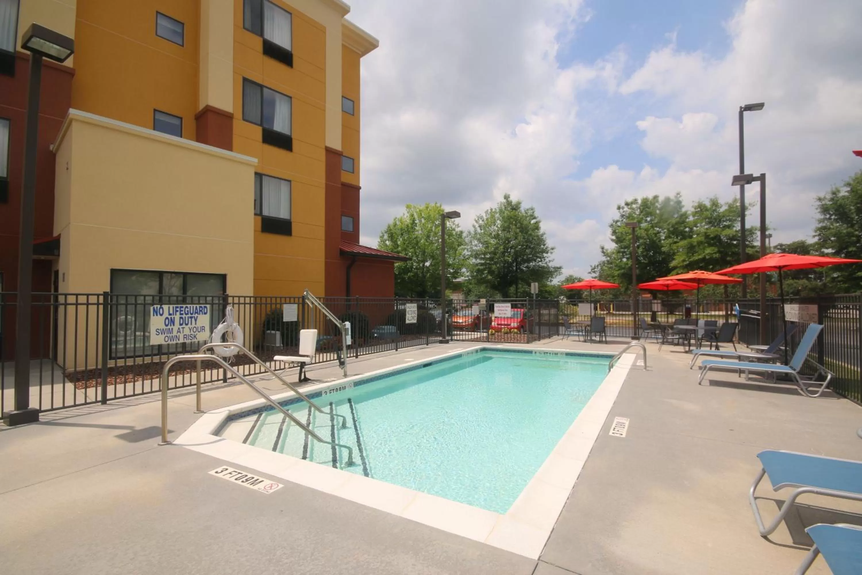 Swimming pool in TownePlace Suites by Marriott Aiken Whiskey Road