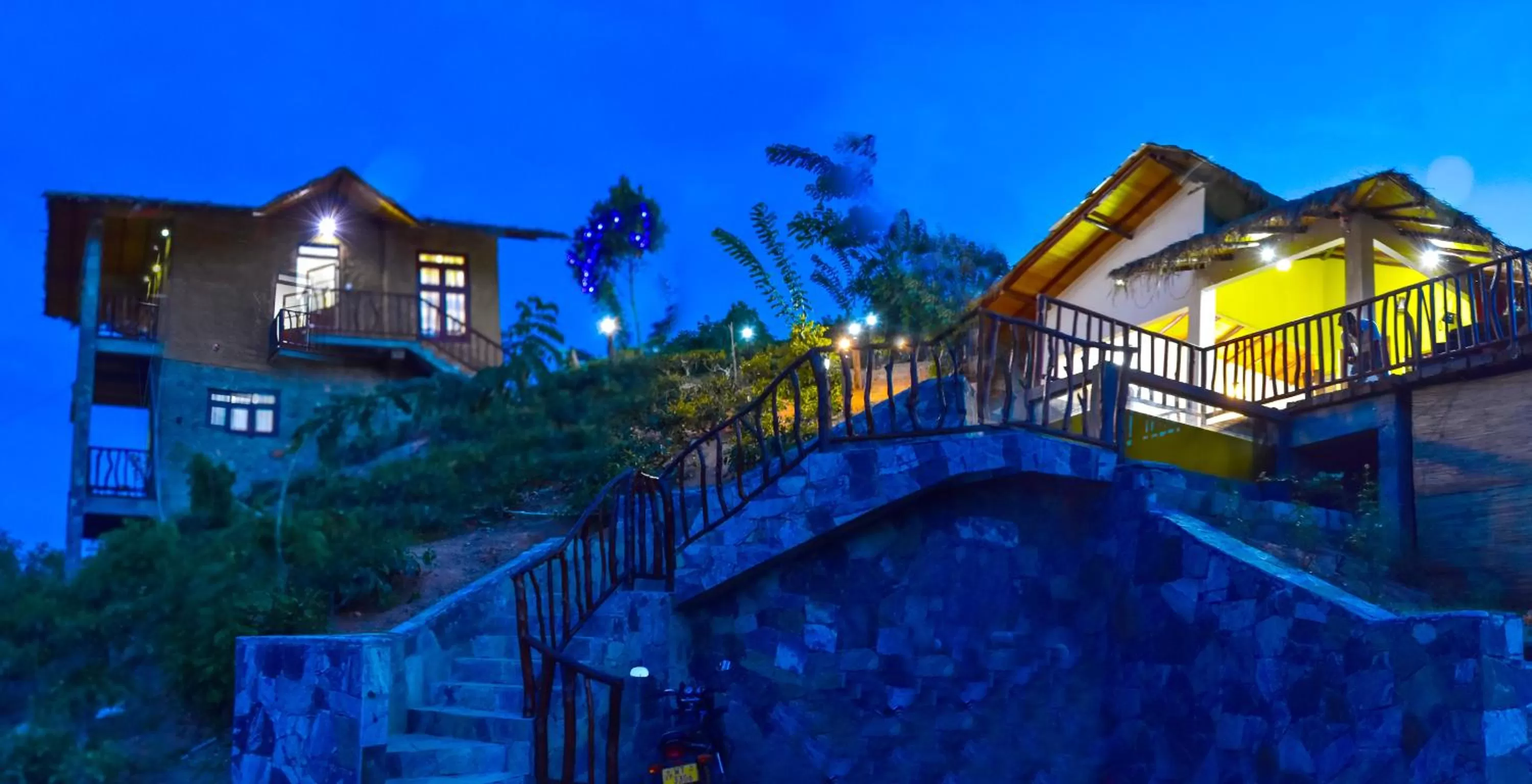Facade/entrance, Property Building in Ornateview Hotel