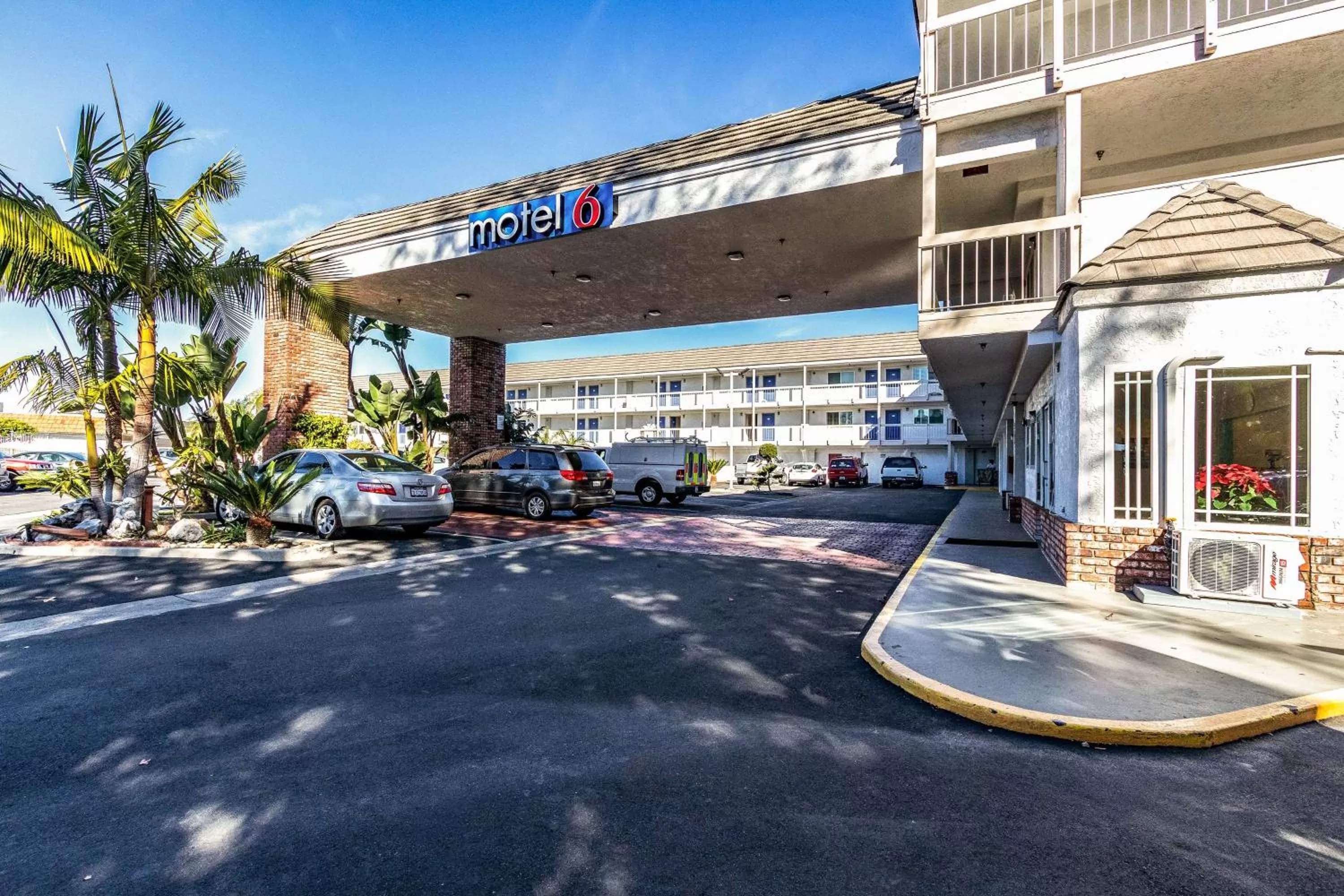 Property building in Motel 6-Fountain Valley, CA - Huntington Beach Area