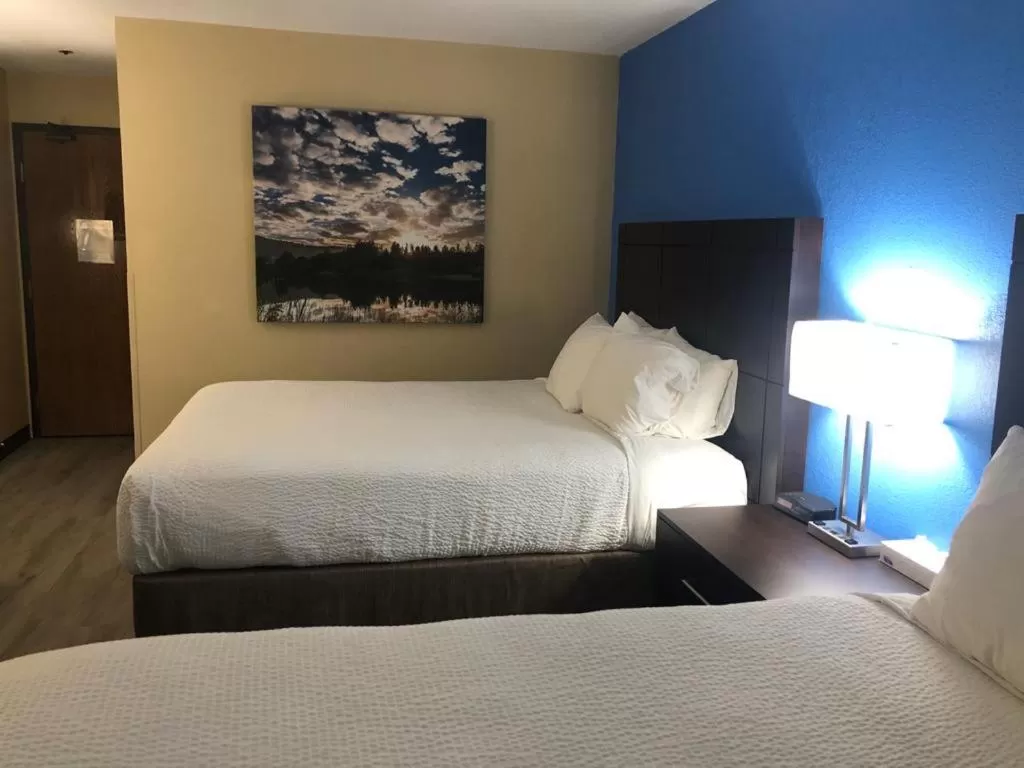 Bed in wallaceburg inn