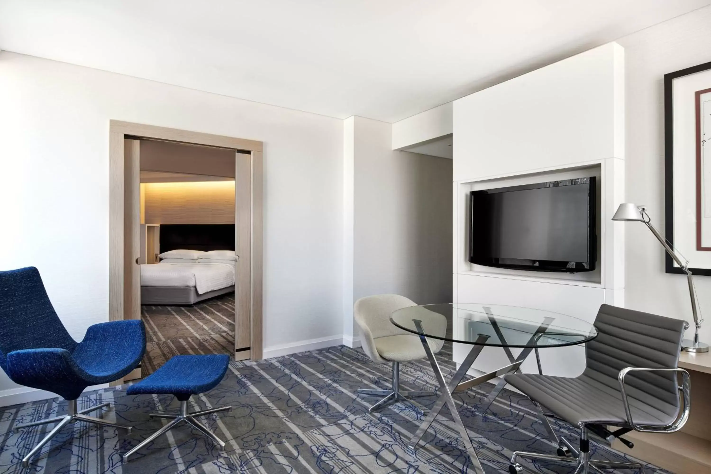 Executive Suite with Club lounge access Suite, 1 King Bed with Opera House View in Sydney Harbour Marriott Hotel at Circular Quay Executive Suite with Club lounge access Suite, 1 King Bed with Opera House View in Sydney Harbour Marriott Hotel at Circular Quay