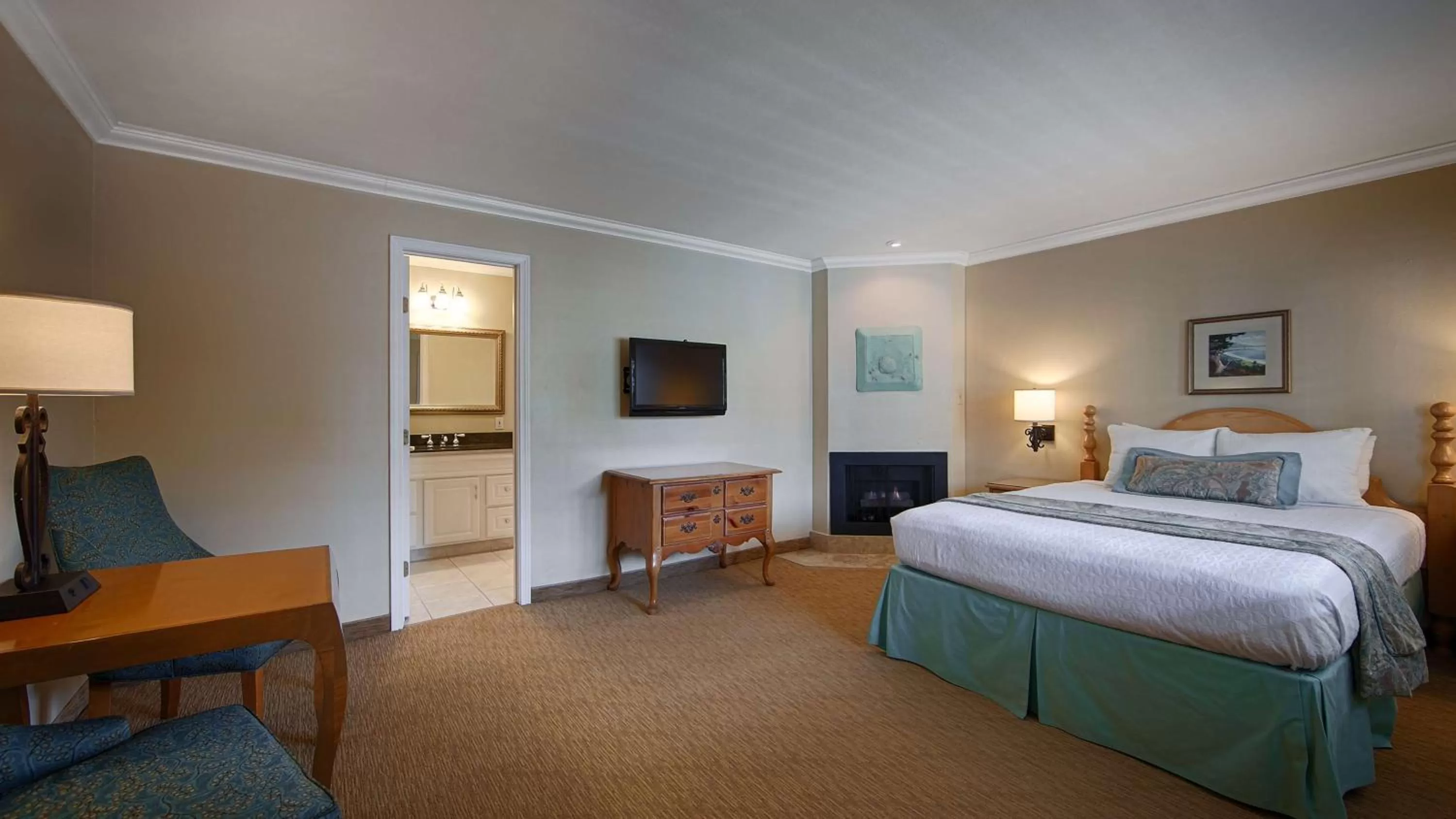 Bedroom, Bed in Carmel Bay View Inn