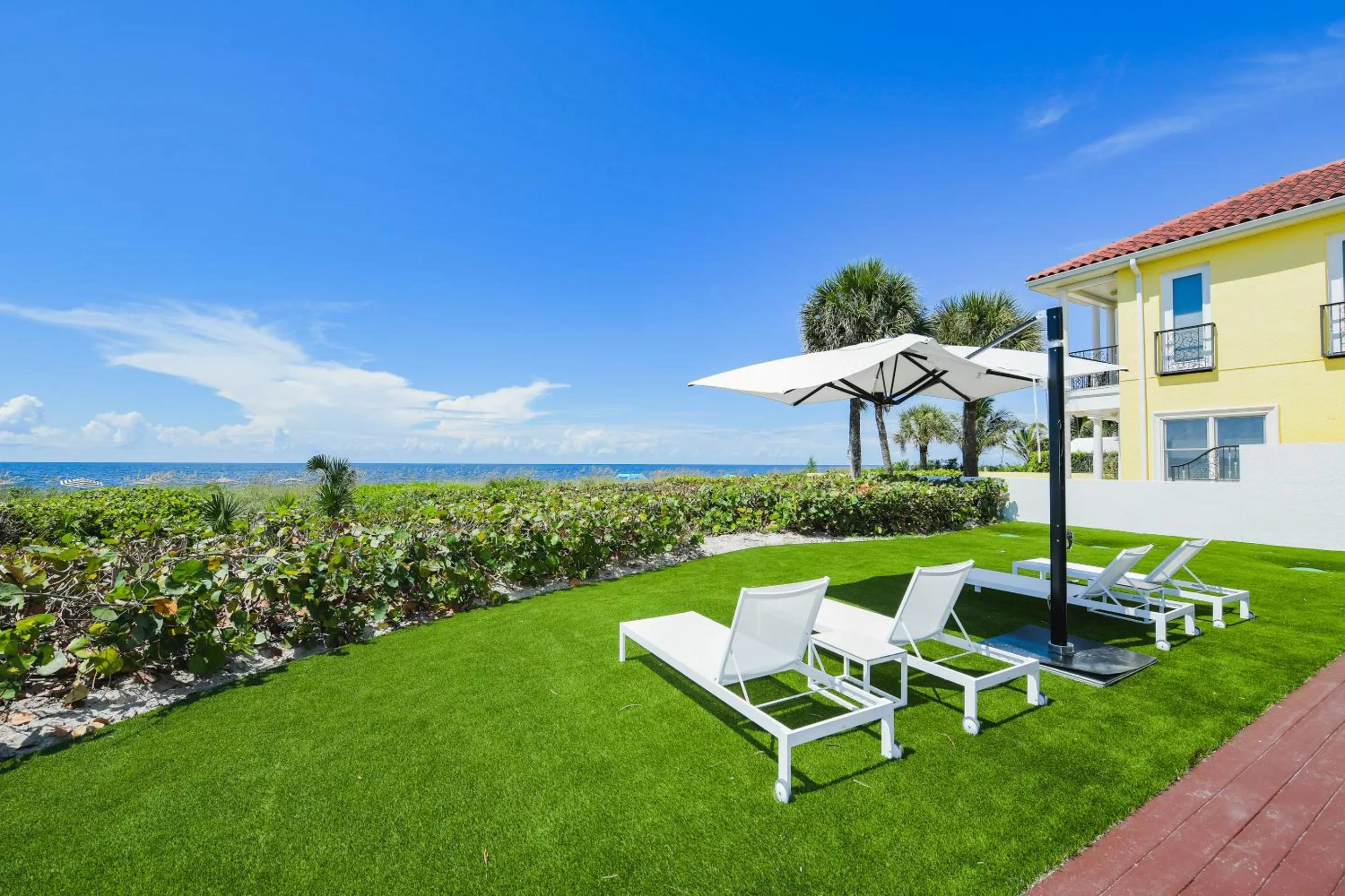 Casey Key Resorts - Beachfront