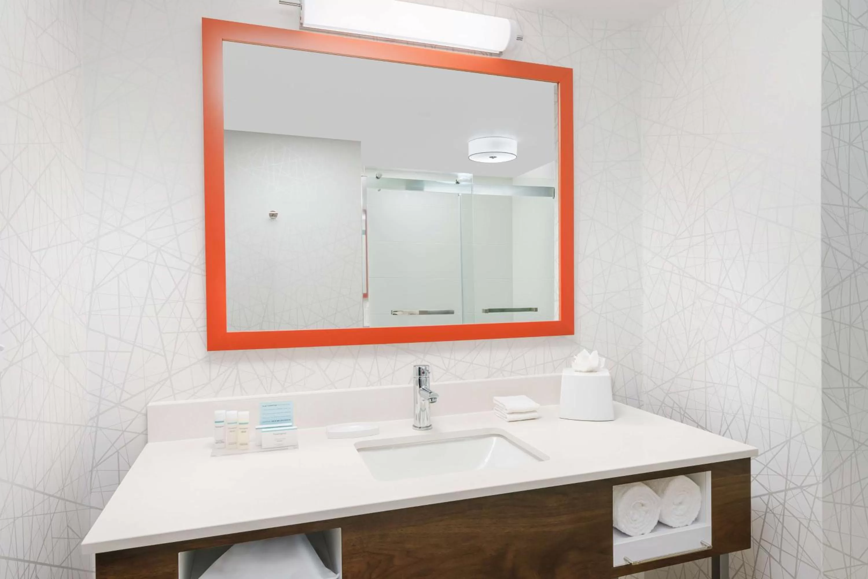 Bathroom in Hampton Inn & Suites Thousand Oaks