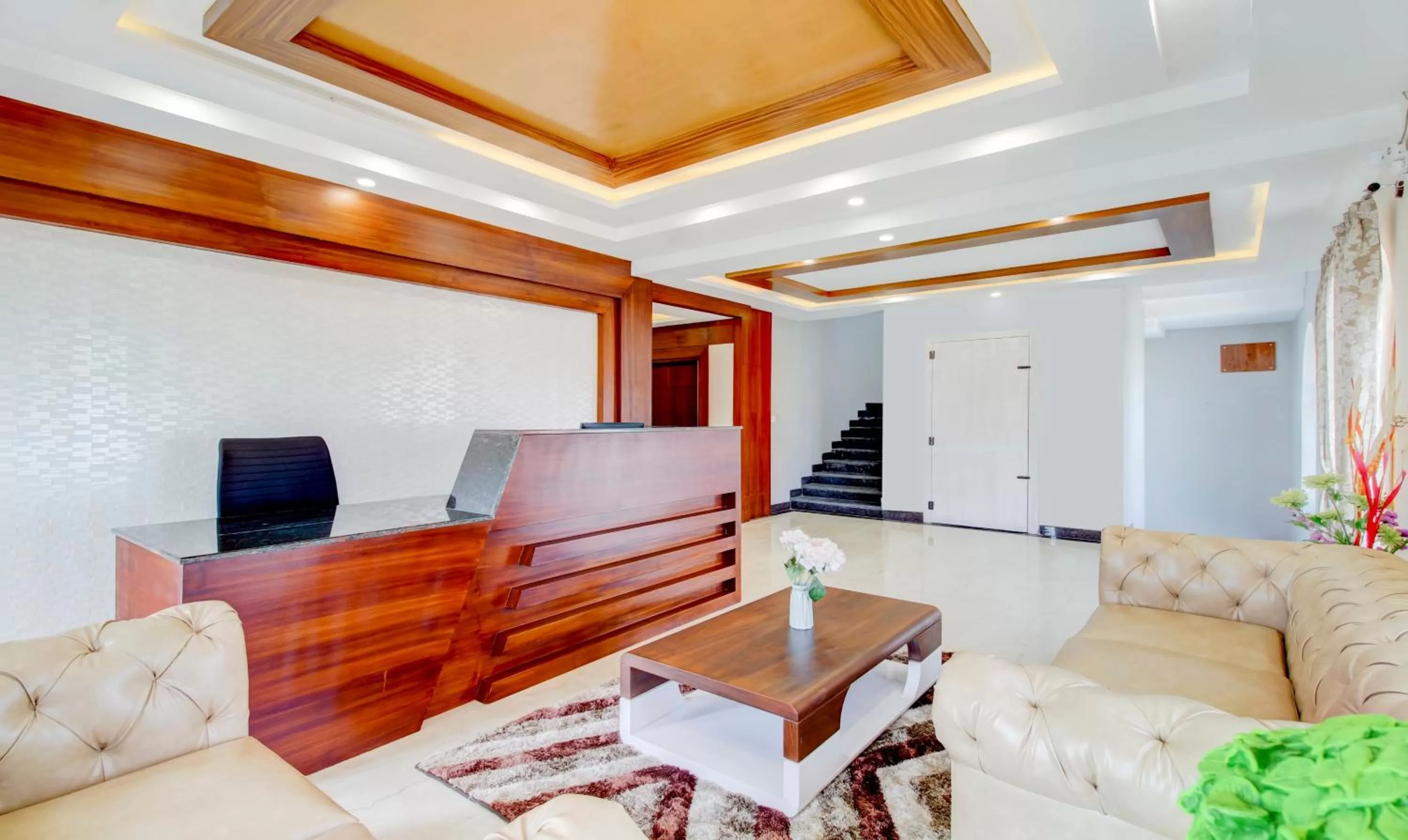 Lobby or reception in Treebo The Meridian