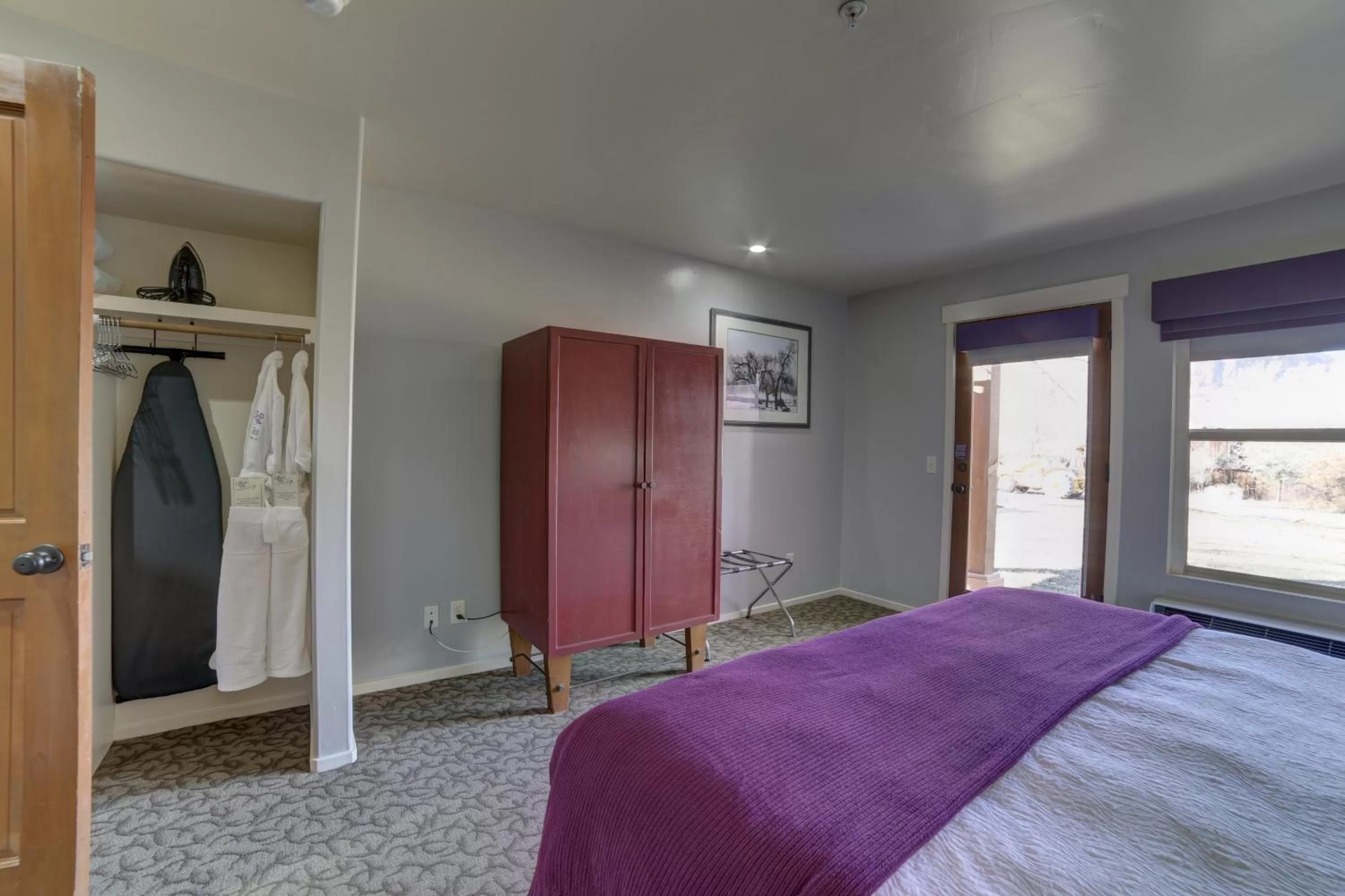 Bed in The Gonzo Inn