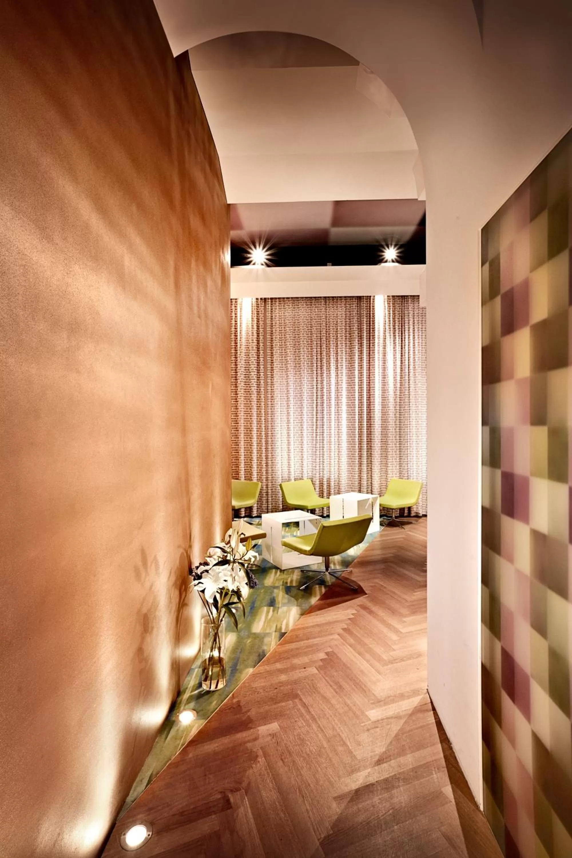 Lounge or bar in BoutiqueHOTEL Donauwalzer