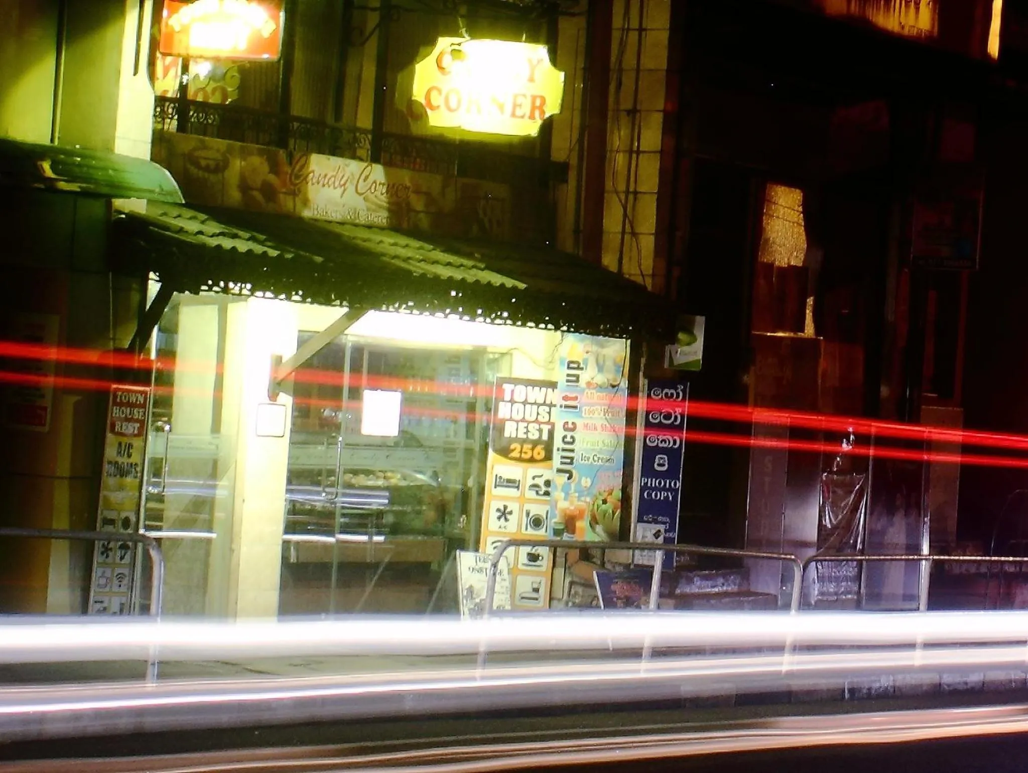 Property building in 256 Townhouse Rest