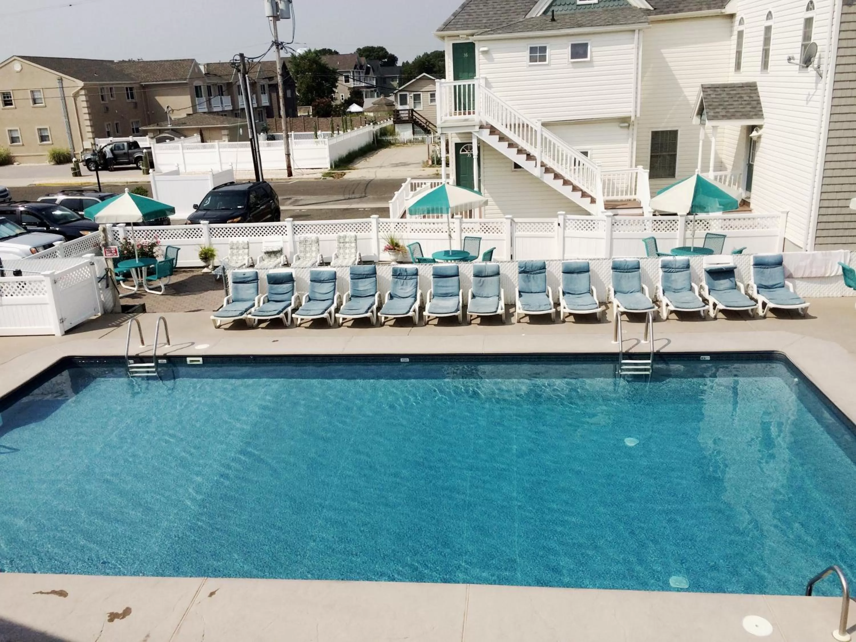 Swimming pool in Sand Pebble Motor Lodge