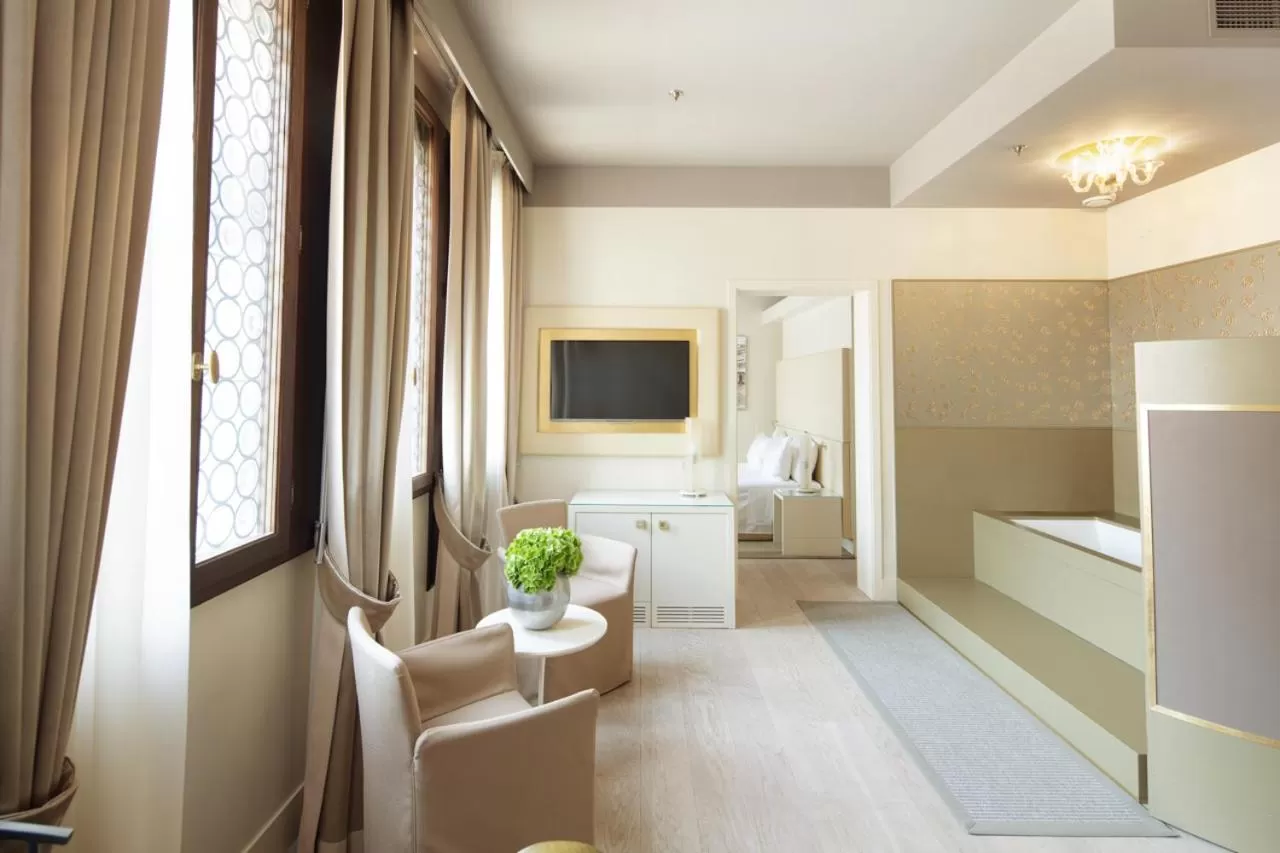 Bed in Palazzo Barocci