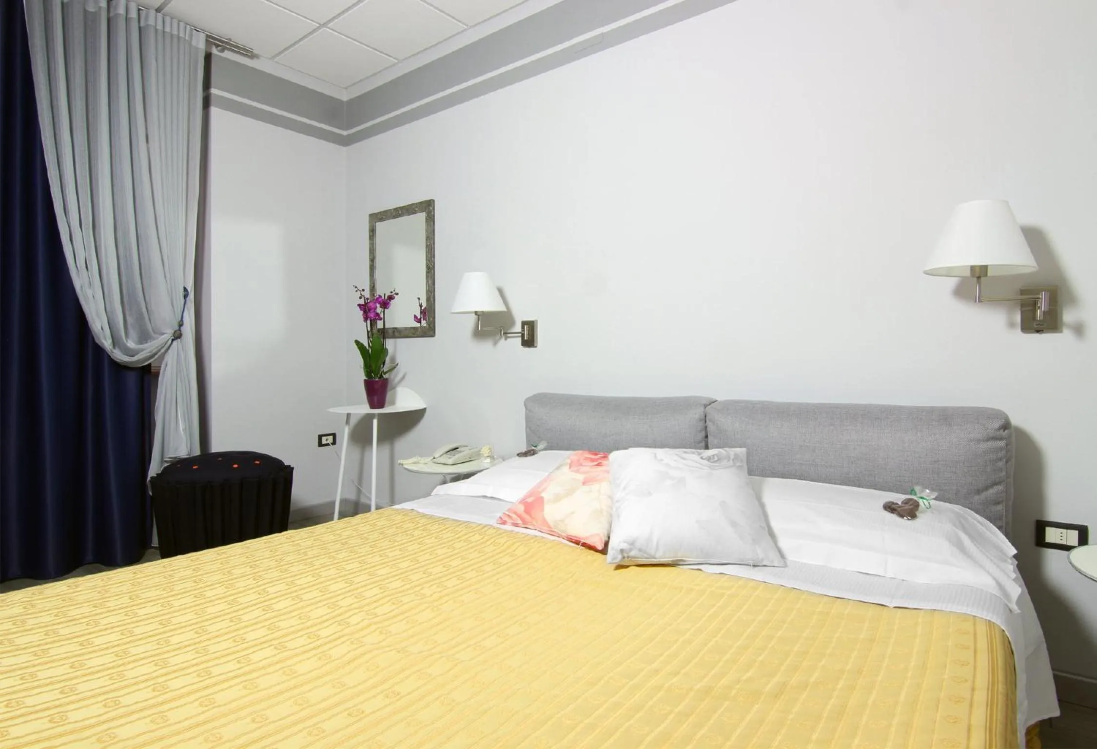 Bedroom, Bed in Albergo Al Viale
