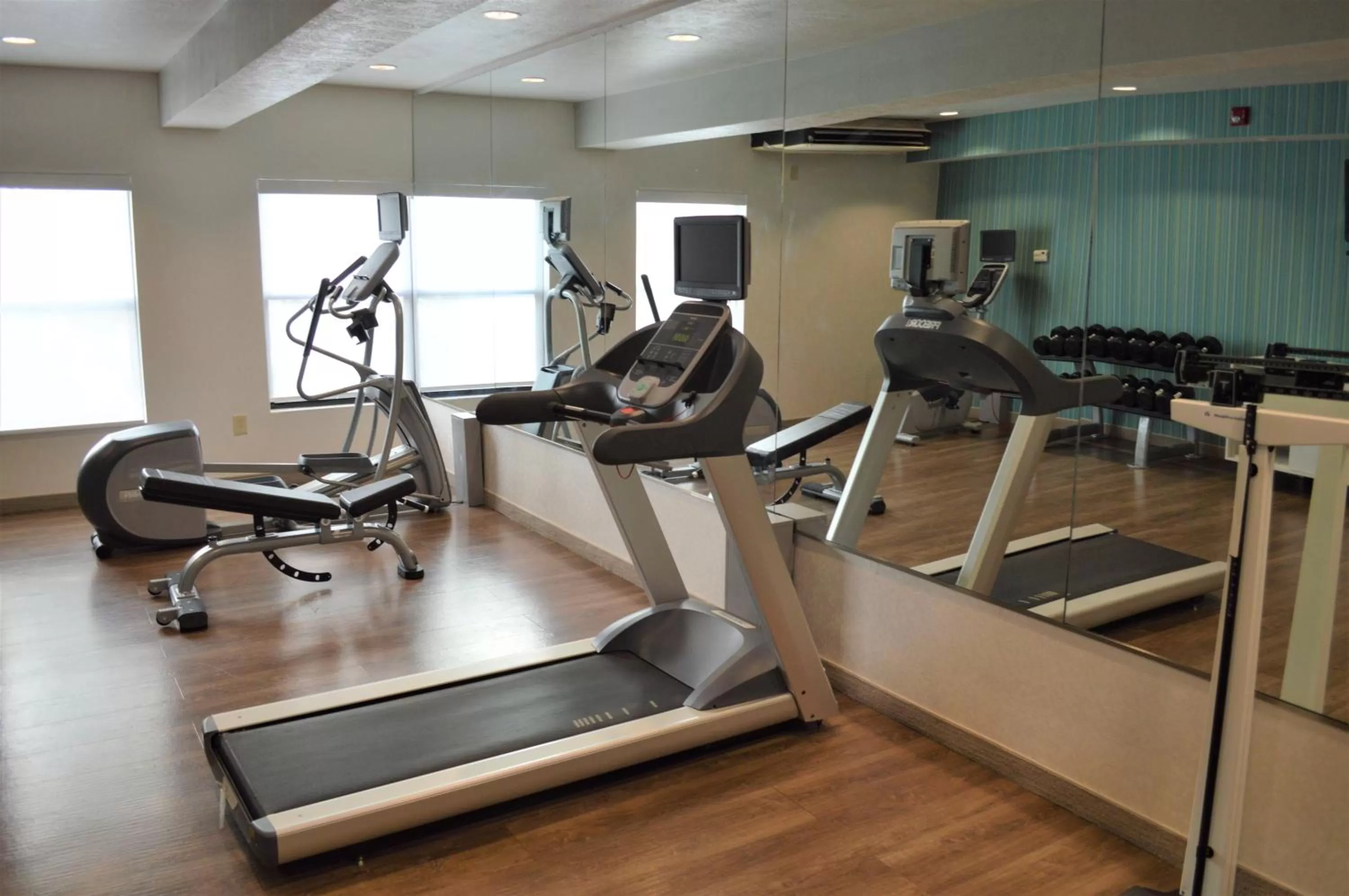 Fitness centre/facilities in Holiday Inn Express & Suites Batesville by IHG