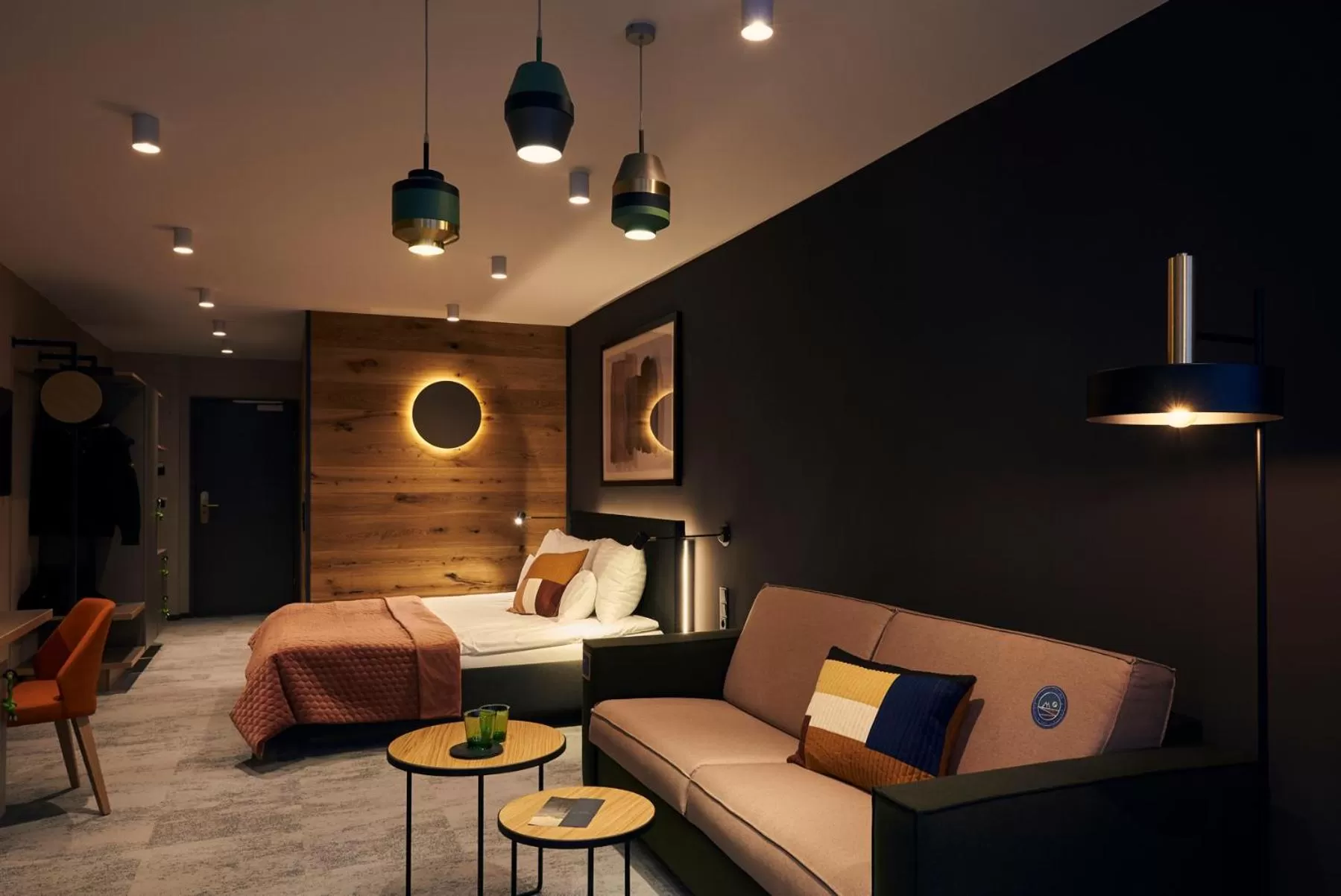 Photo of the whole room in Mountains Hotel