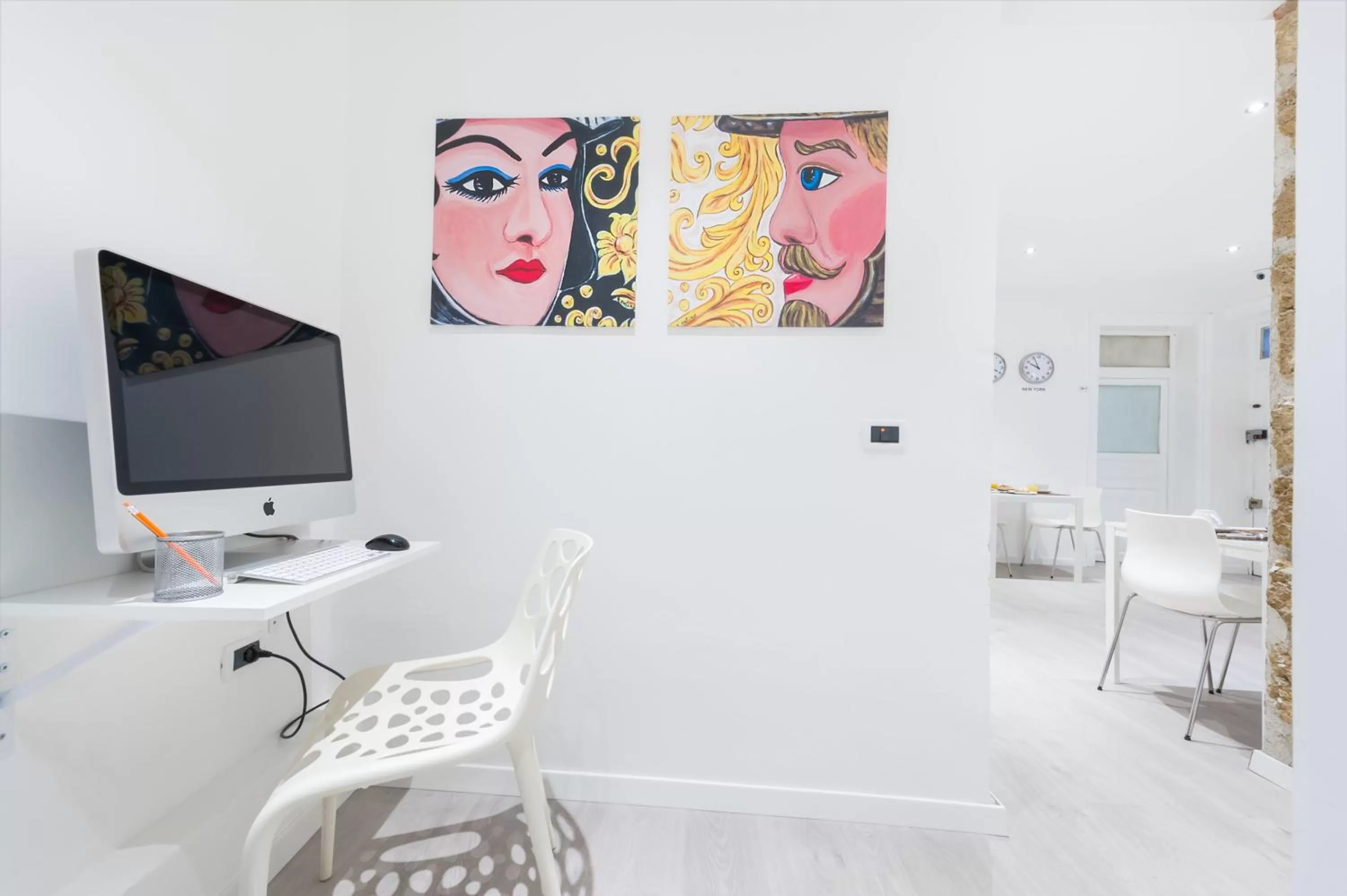 Decorative detail in Room & Breakfast Zero