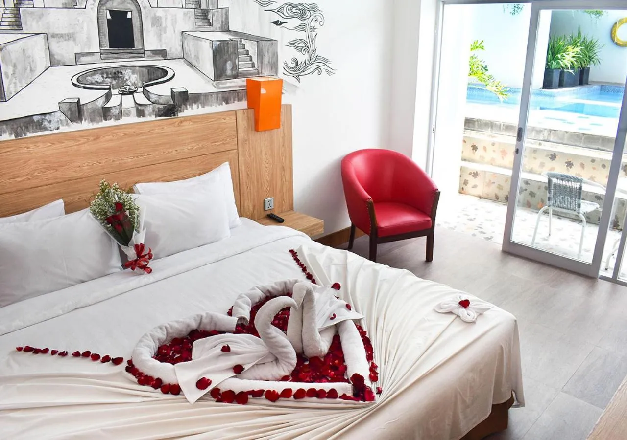 Decorative detail, Bed in Abadi Hotel Malioboro Yogyakarta