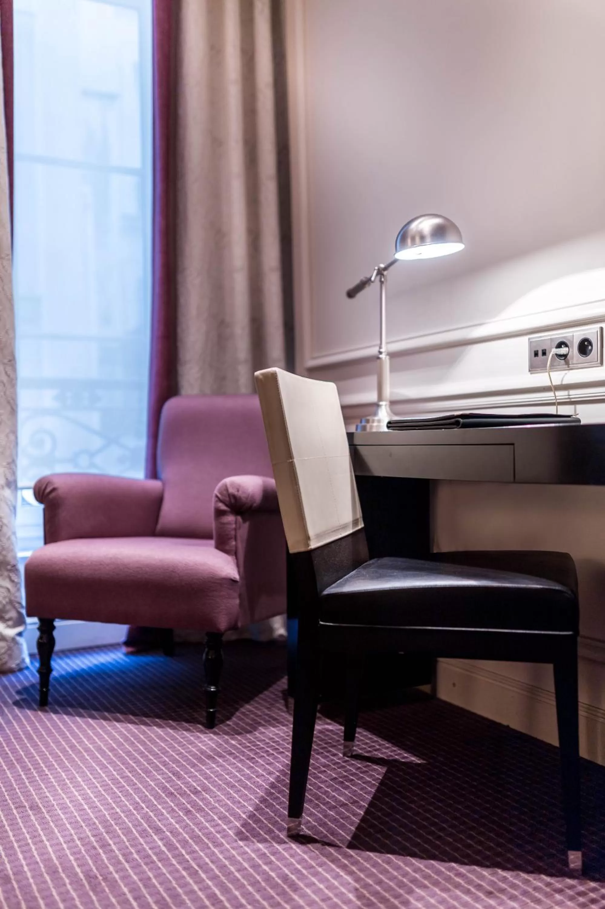 Decorative detail in Grand Hôtel de L'Univers Saint-Germain