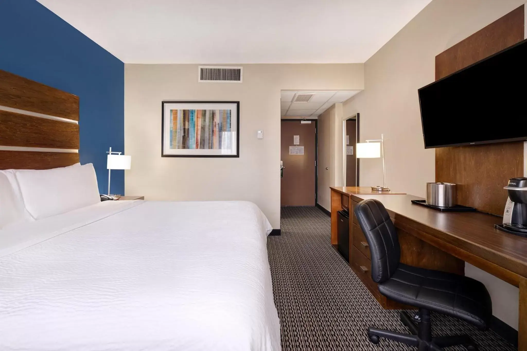 Standard Room in Holiday Inn Houston Downtown by IHG Standard Room in Holiday Inn Houston Downtown by IHG