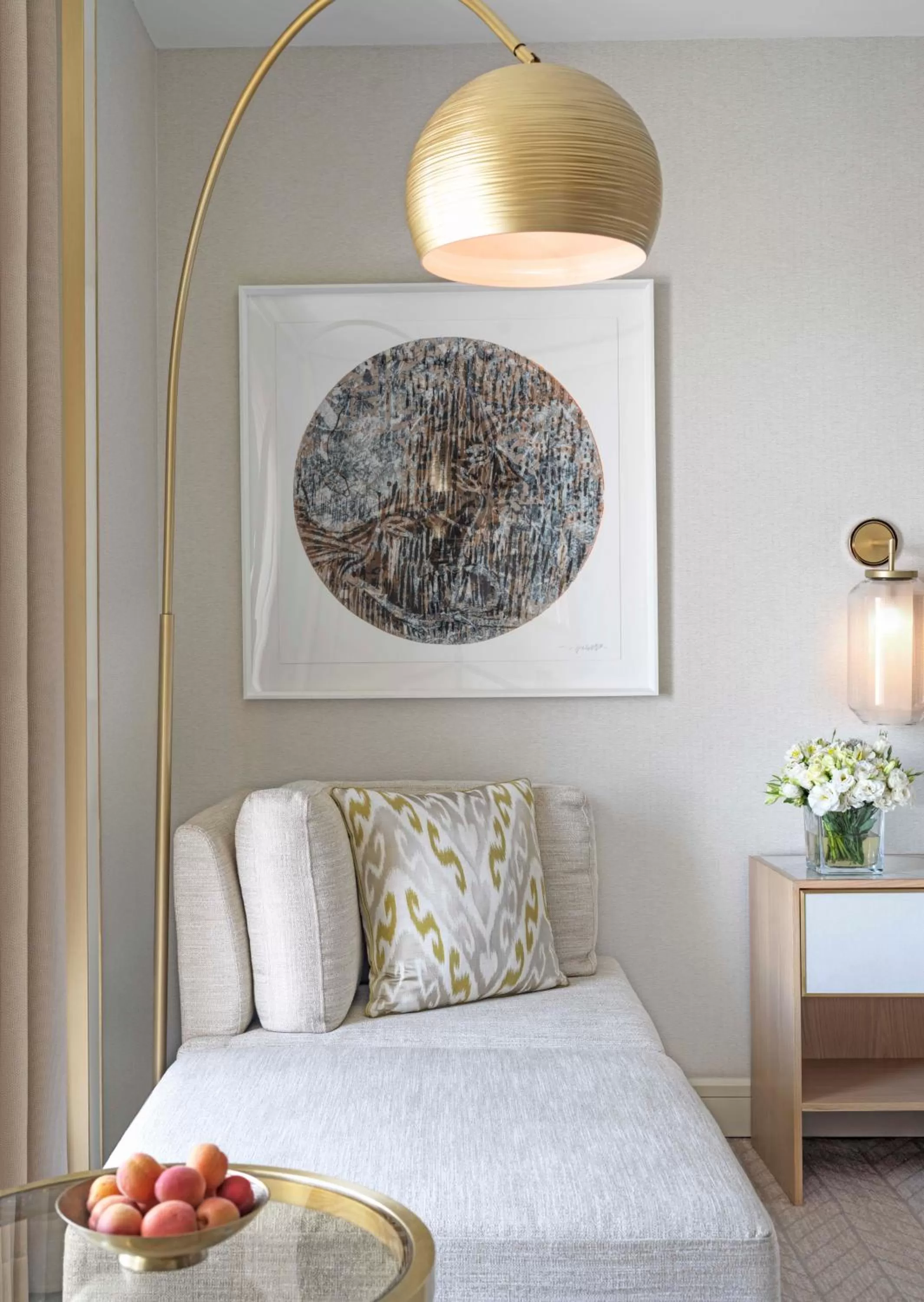 Seating area, Bed in Four Seasons Hotel Amman