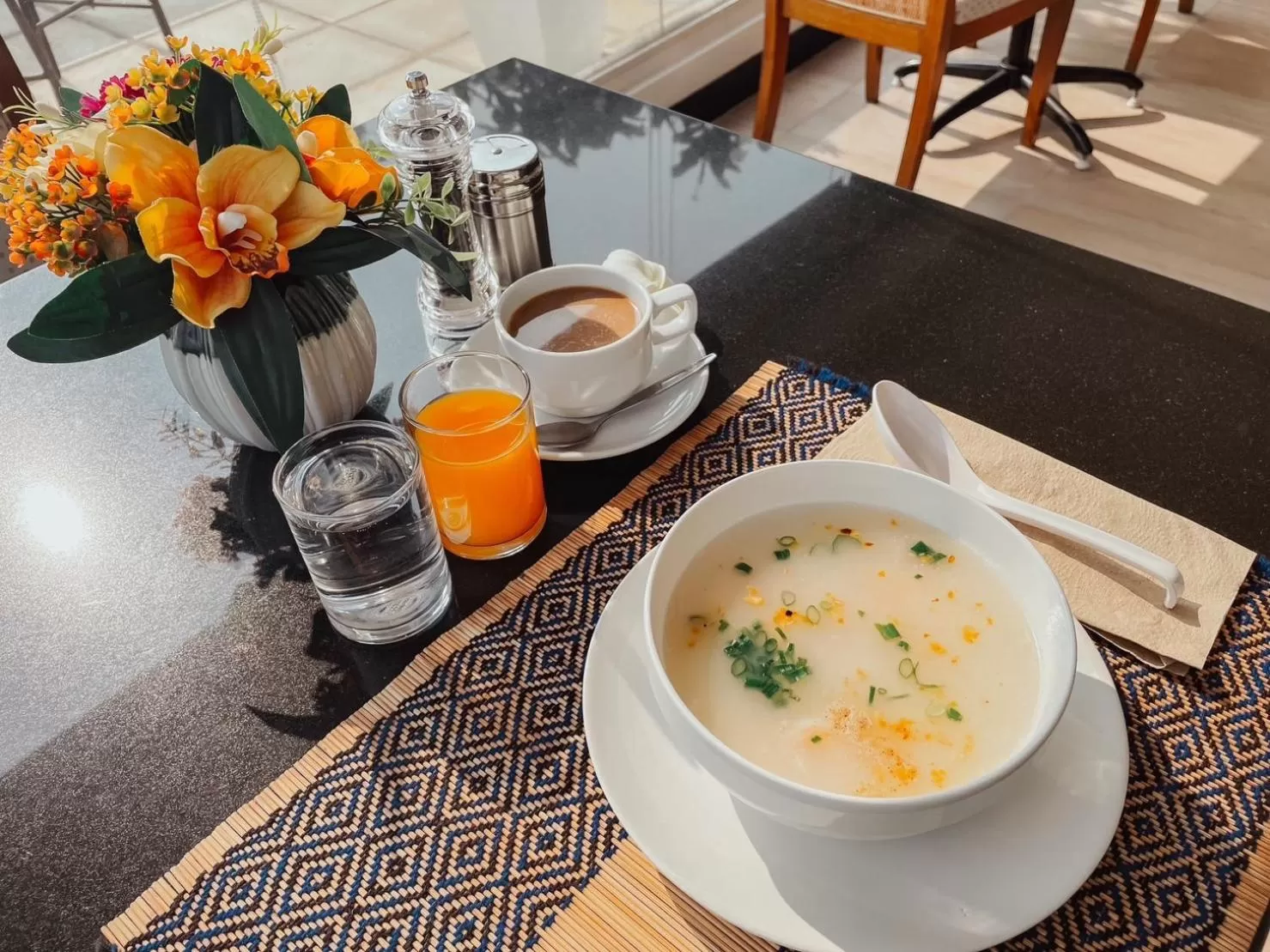 Food in Hotel De Khuvieng