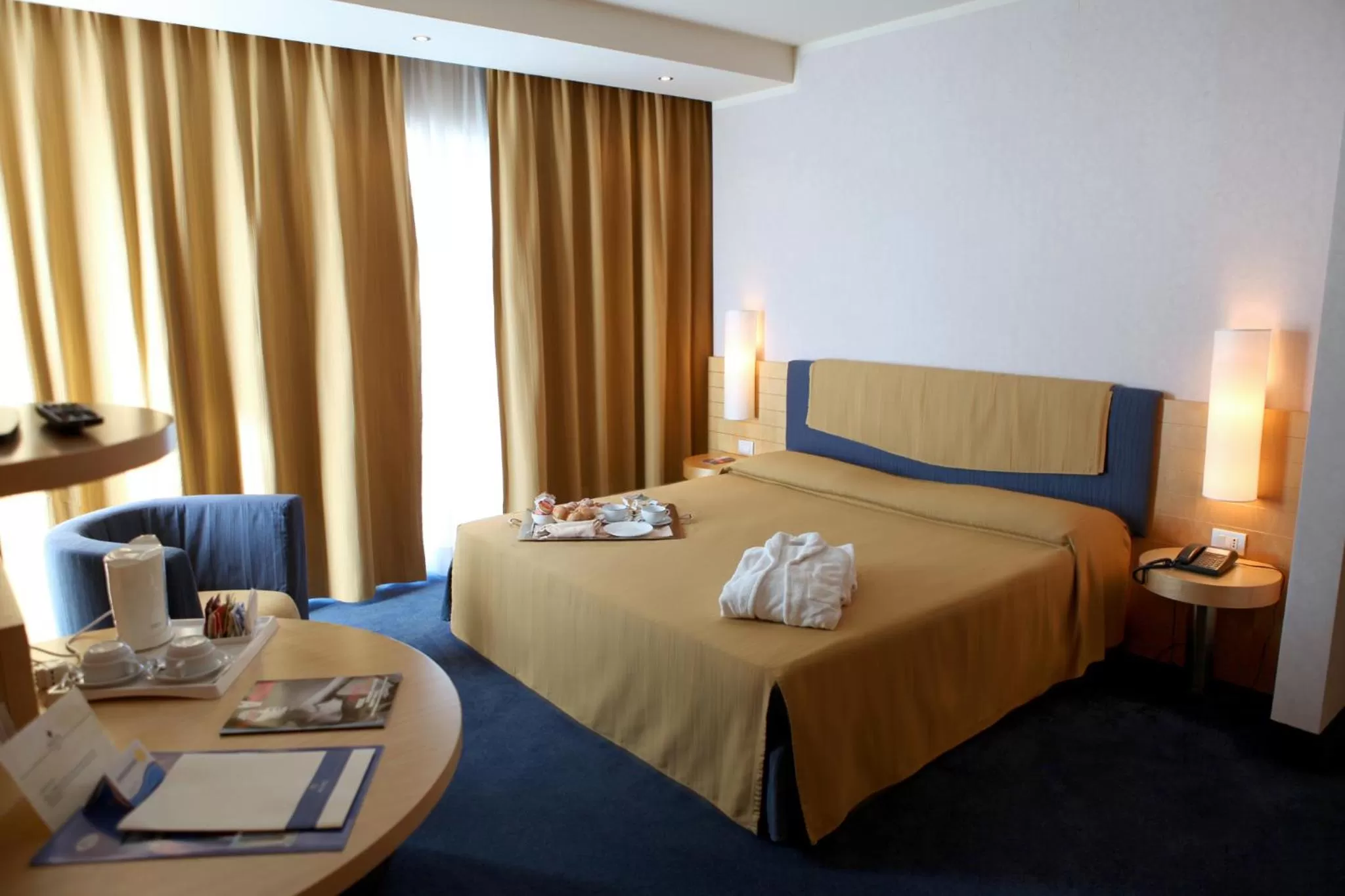 Superior Double/Twin Room with Balcony and Sea View in Nicotel Bisceglie