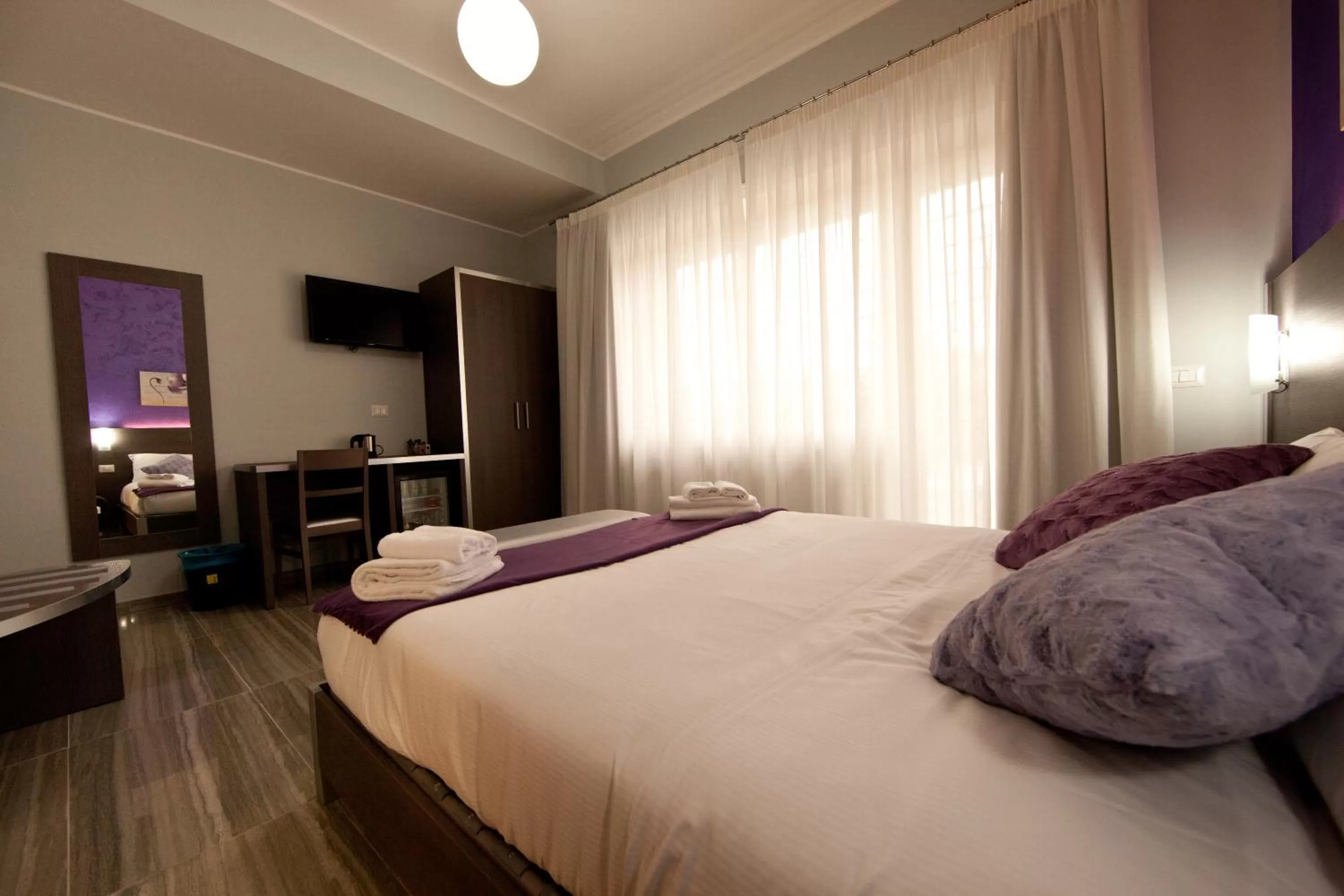 Other, Bed in Star of Rome